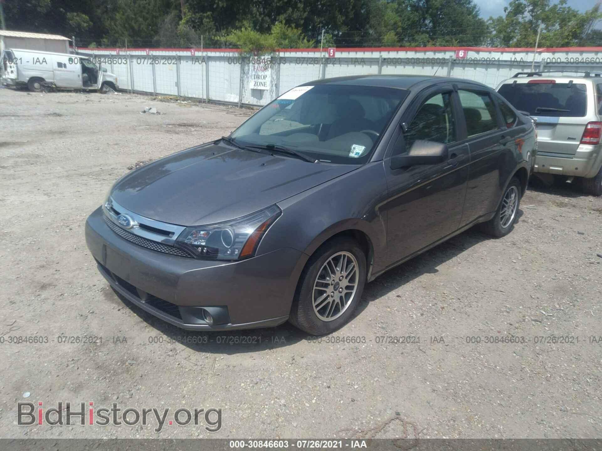 2011 FORD FOCUS - VIN: 1FAHP3FN8BW174486 - Фото 2