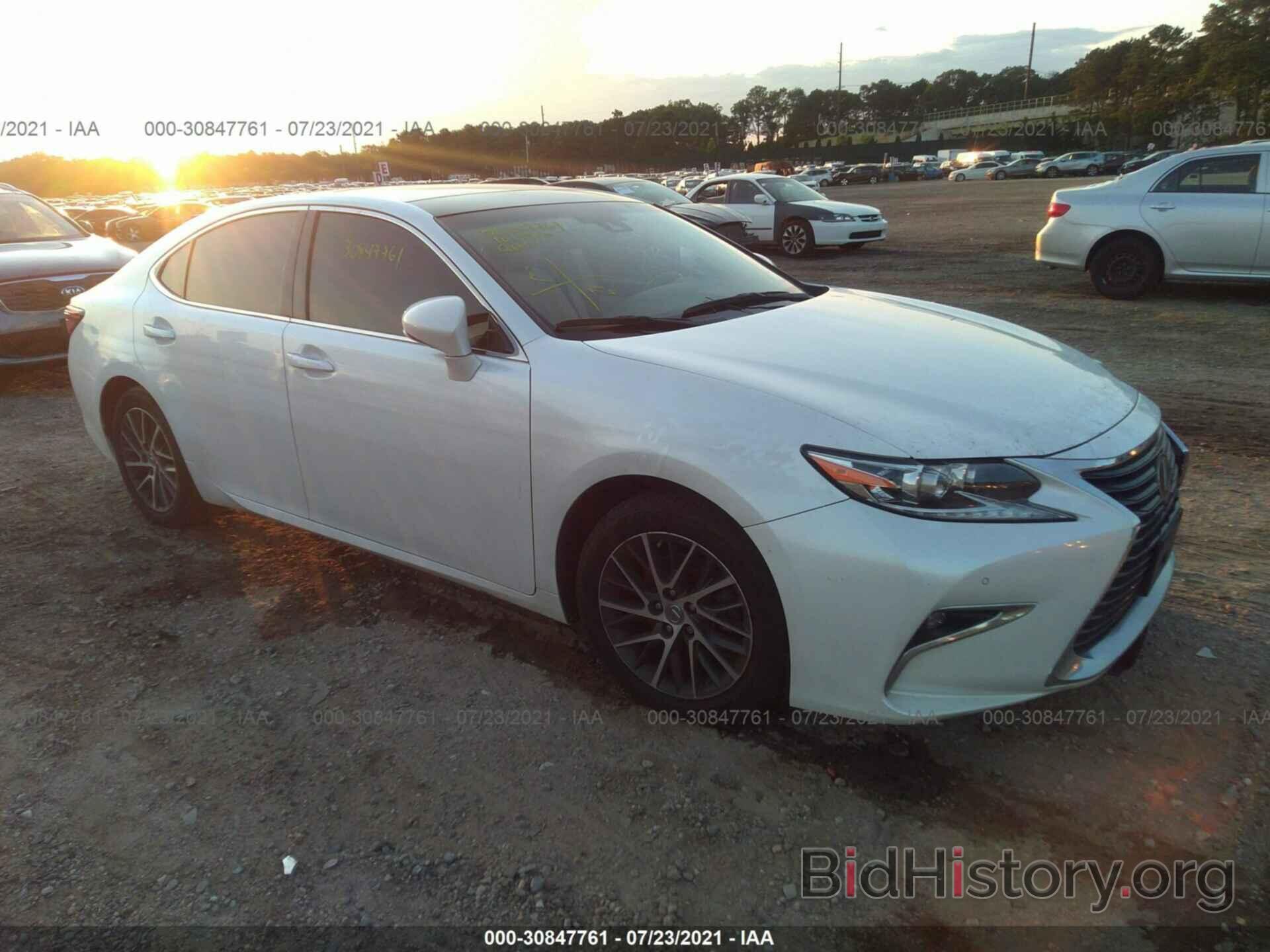 Photo 58ABK1GG2GU034010 - LEXUS ES 350 2016