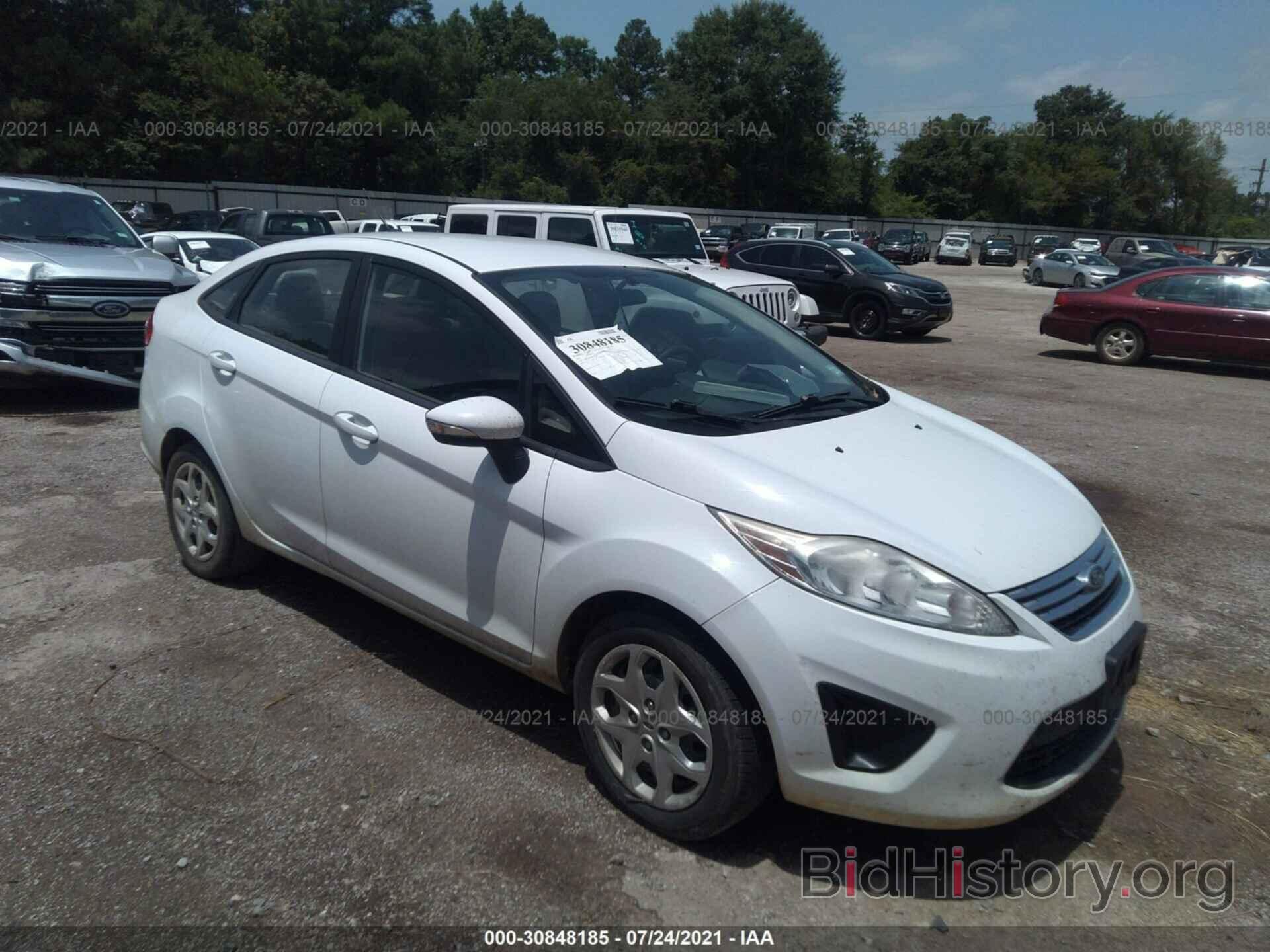 Photo 3FADP4BJ5DM107662 - FORD FIESTA 2013