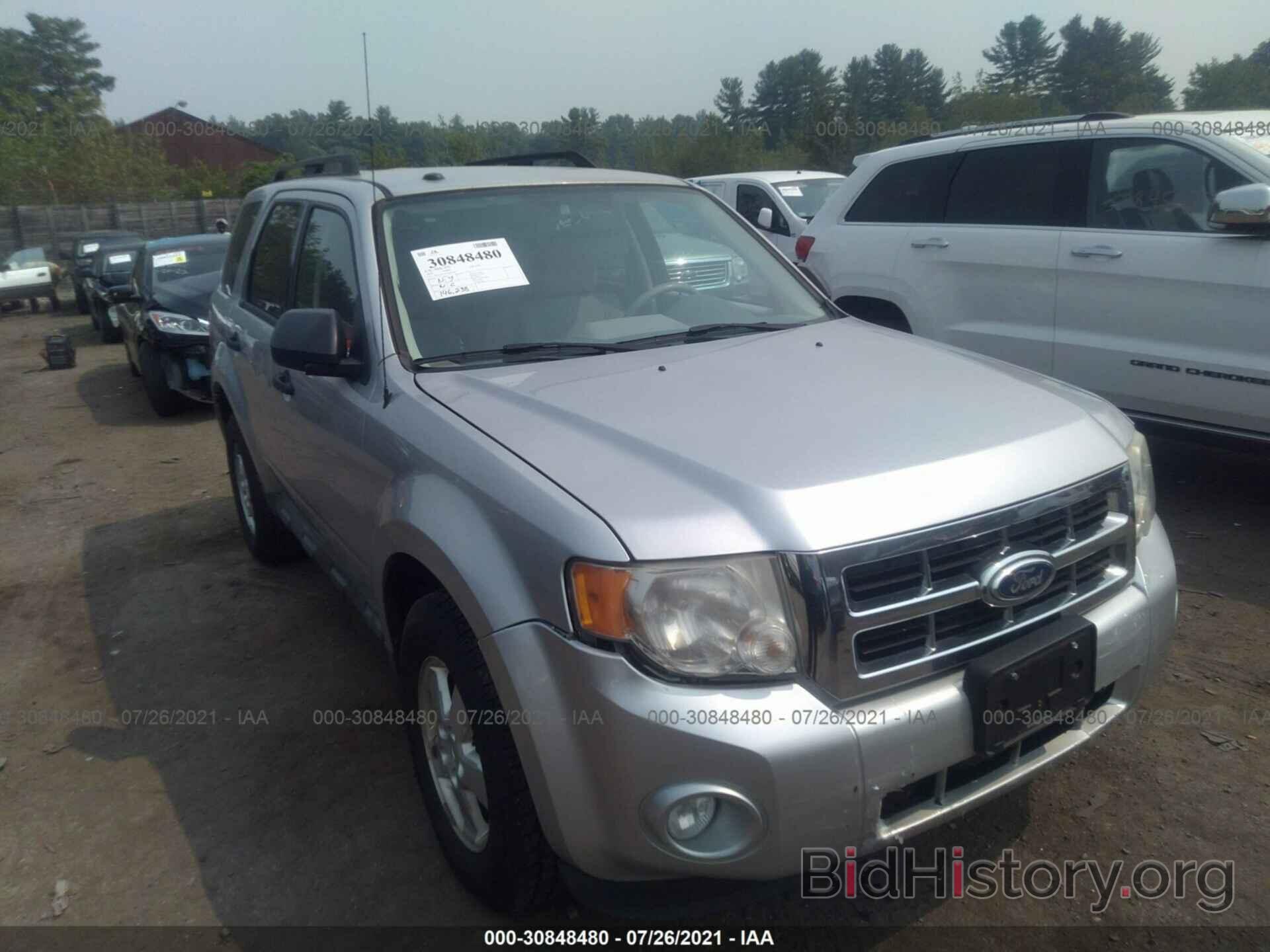 Photo 1FMCU0D76AKB56392 - FORD ESCAPE 2010