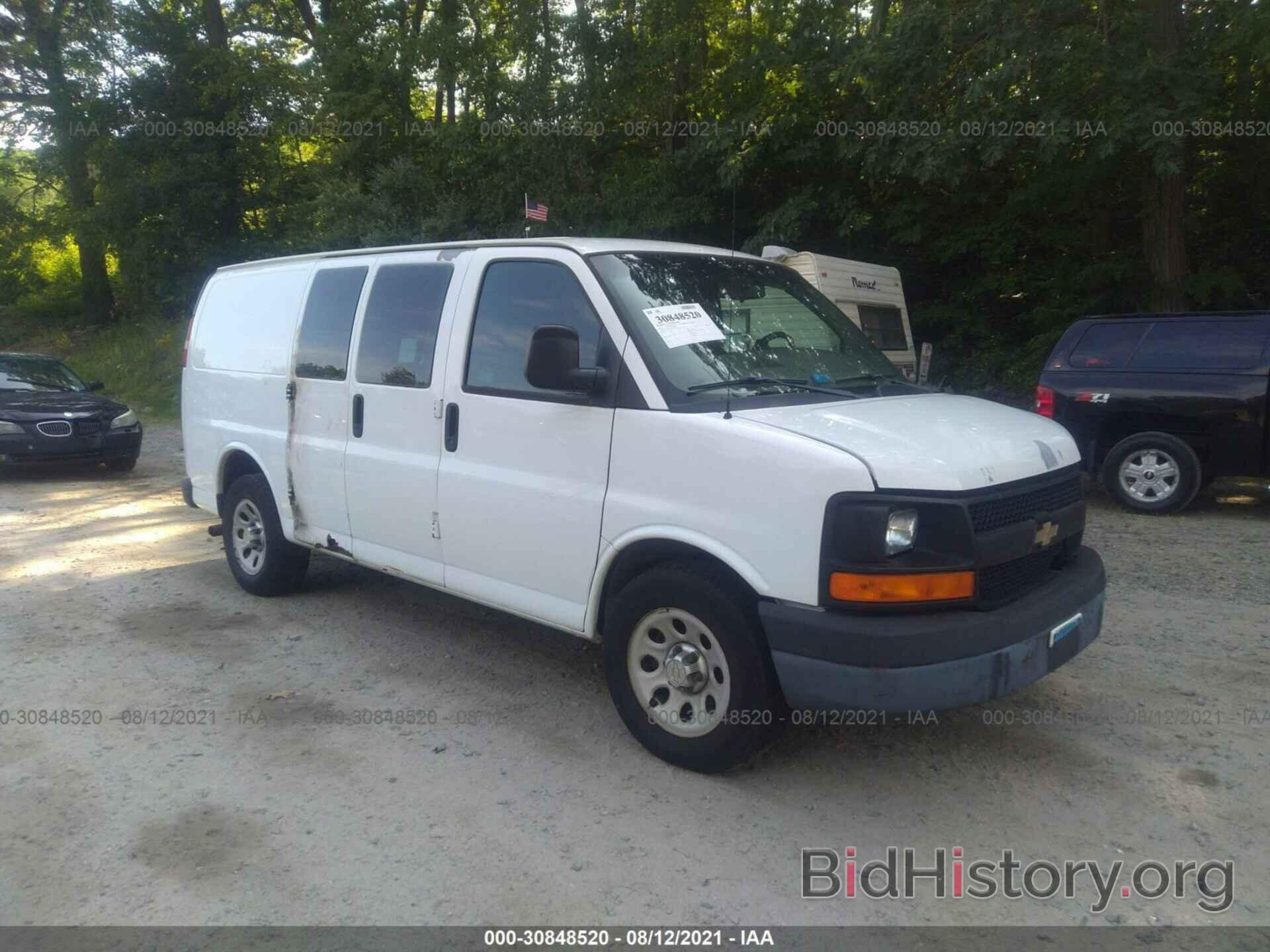 Фотография 1GCSGAFX4B1172740 - CHEVROLET EXPRESS CARGO VAN 2011