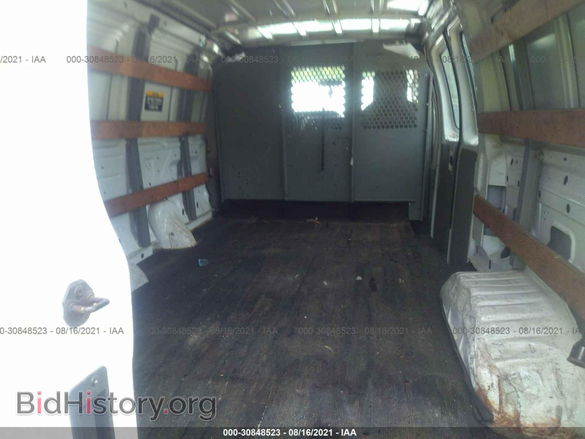 2009 FORD ECONOLINE CARGO VAN - VIN: 1FTNE24W59DA31414 - Фото 8