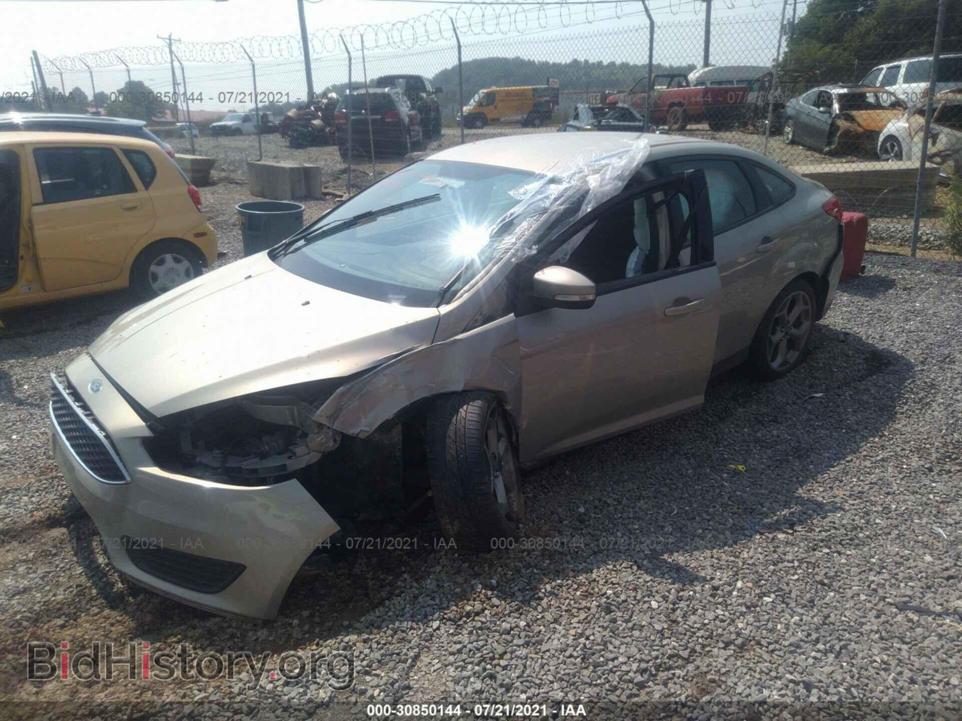 2015 FORD FOCUS - VIN: 1FADP3F2XFL354015 - Фото 2
