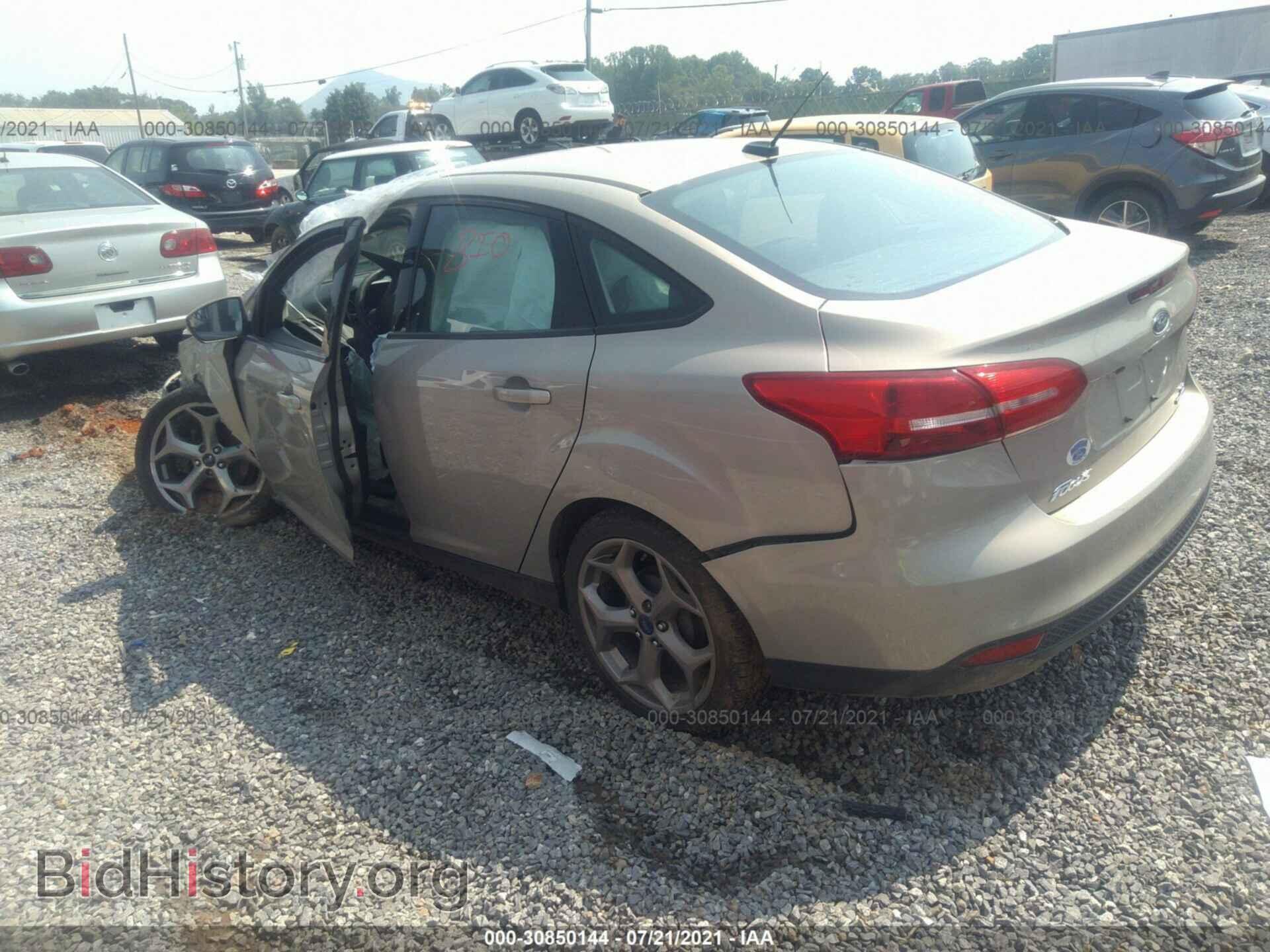 2015 FORD FOCUS - VIN: 1FADP3F2XFL354015 - Фото 3