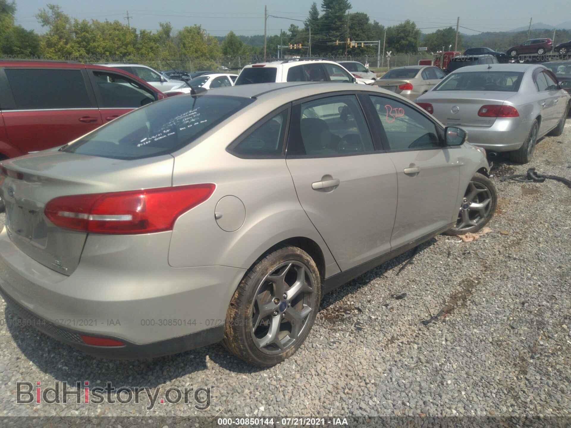 2015 FORD FOCUS - VIN: 1FADP3F2XFL354015 - Фото 4