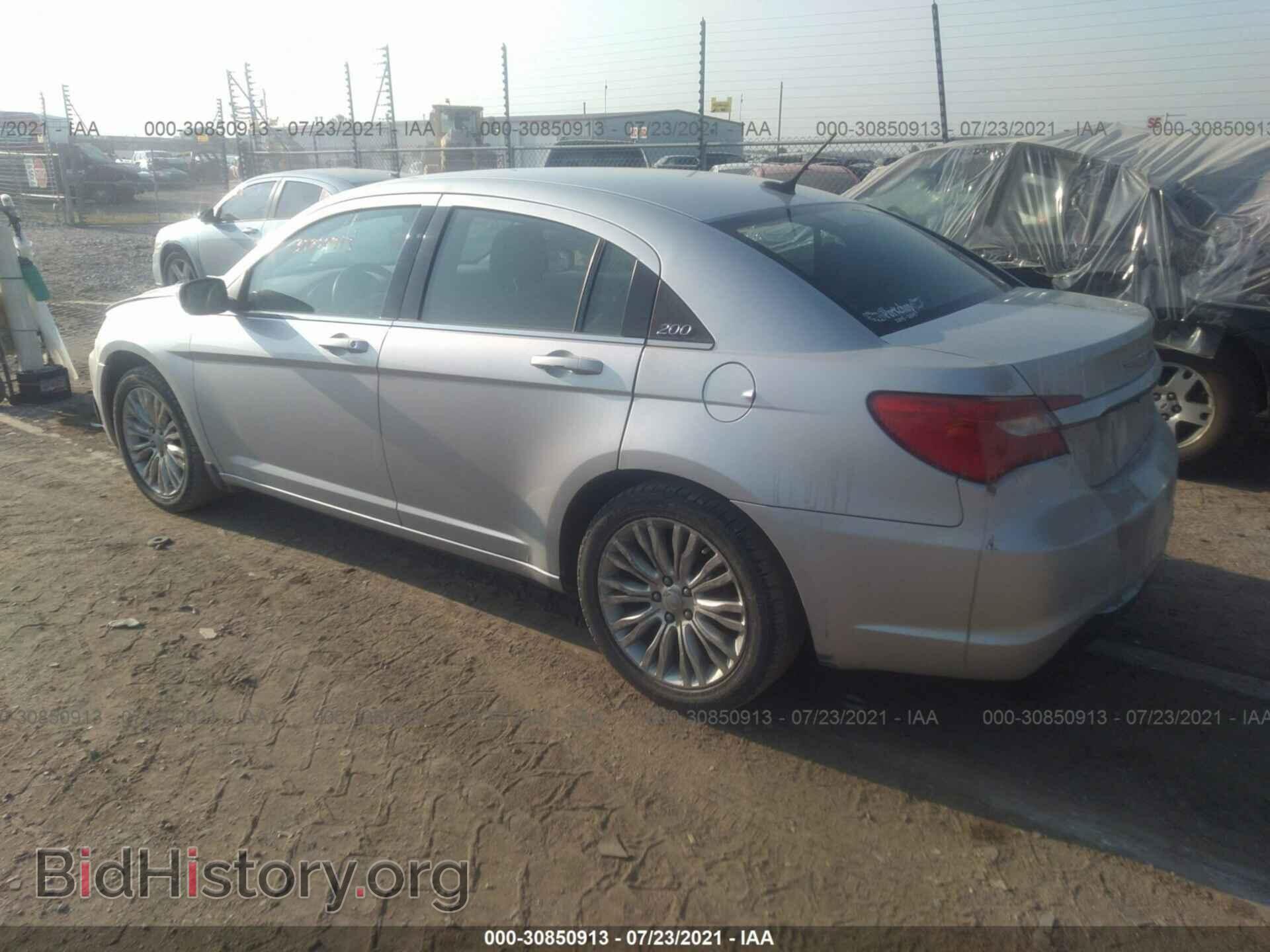 2012 CHRYSLER 200 - VIN: 1C3CCBAB2CN262193 - Photo 3