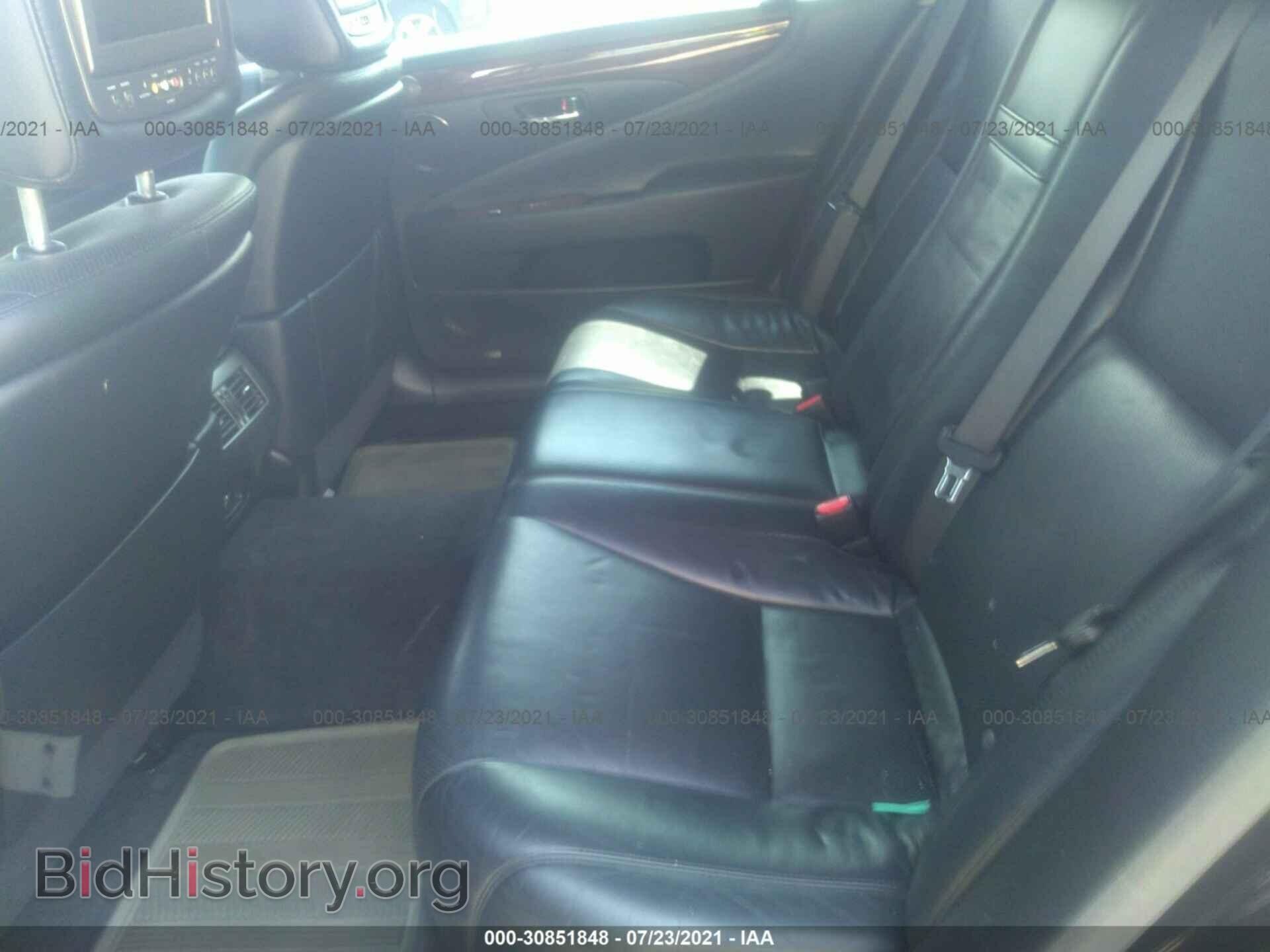 2007 LEXUS LS 460 - VIN: JTHGL46F275014843 - Photo 8