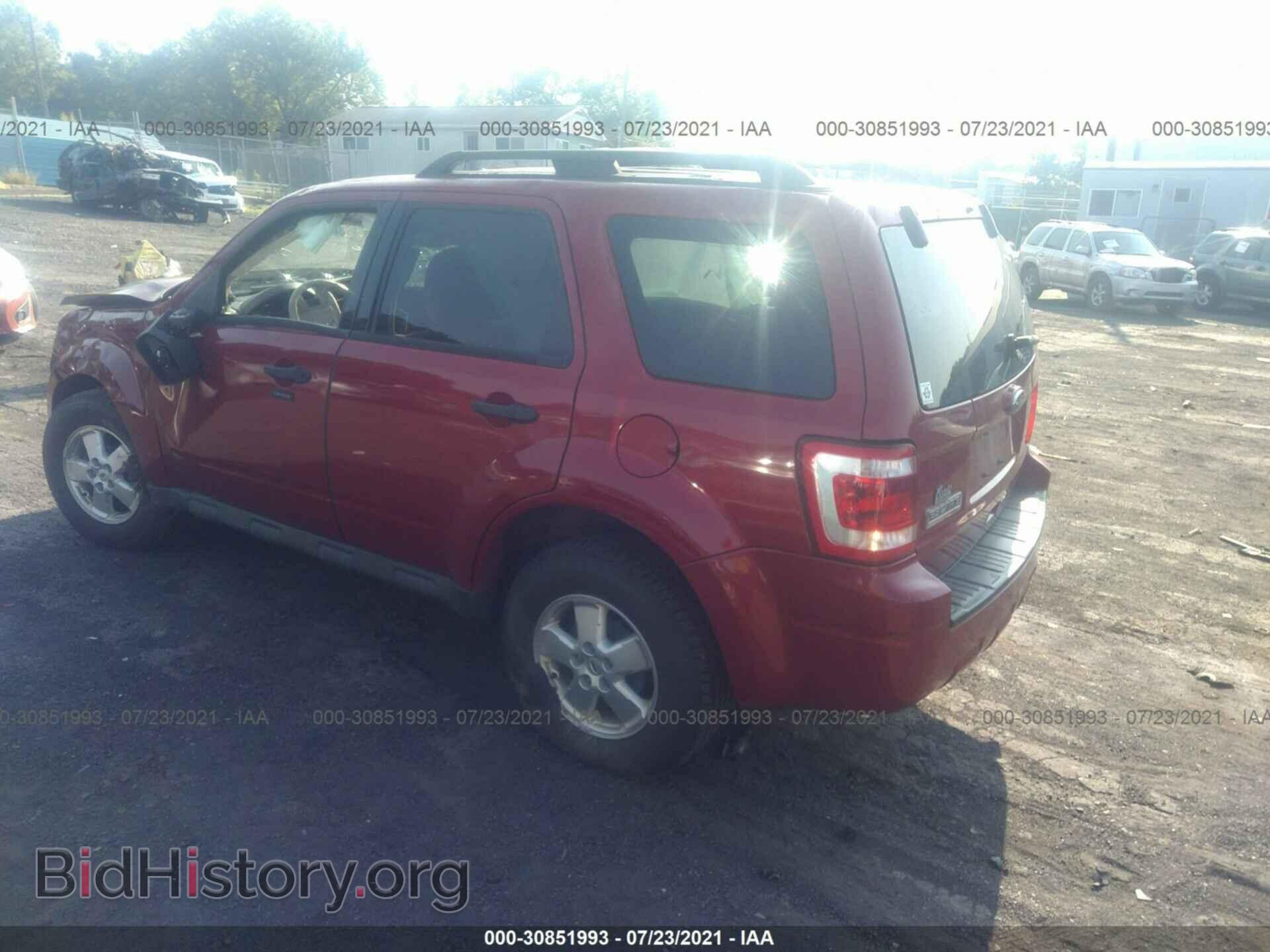 2011 FORD ESCAPE - VIN: 1FMCU9D74BKA03600 - Фото 3