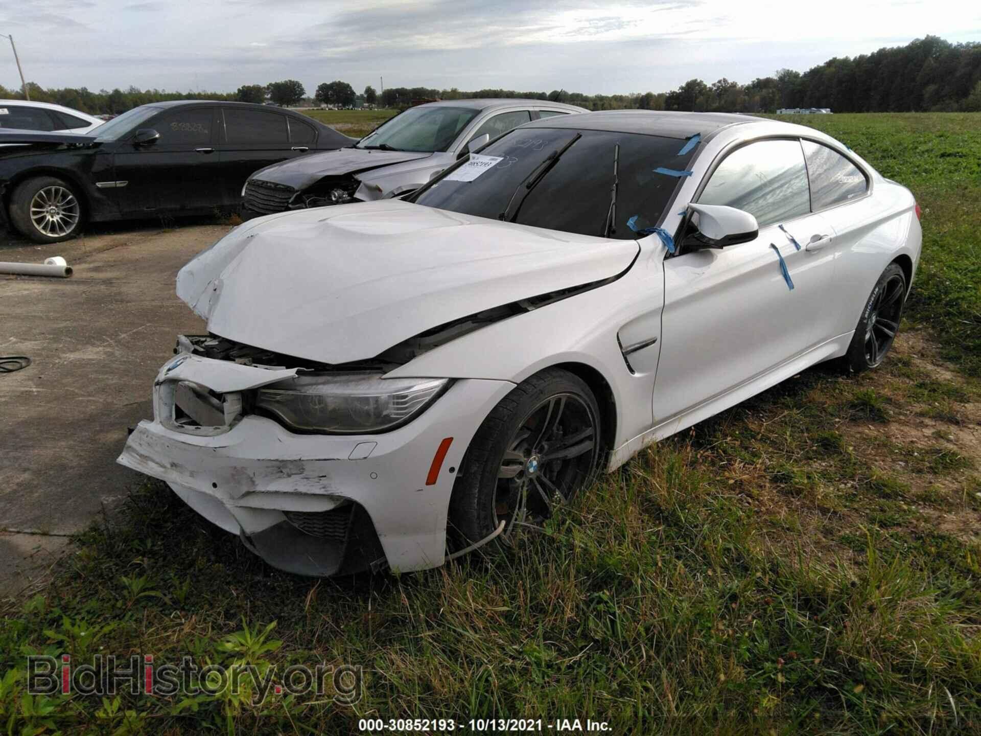 2016 BMW M4 - VIN: WBS3R9C50GK335703 - Фото 2