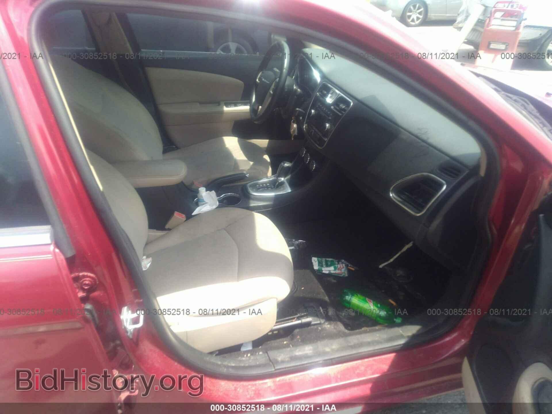 2012 CHRYSLER 200 - VIN: 1C3CCBBG1CN305223 - Фото 5