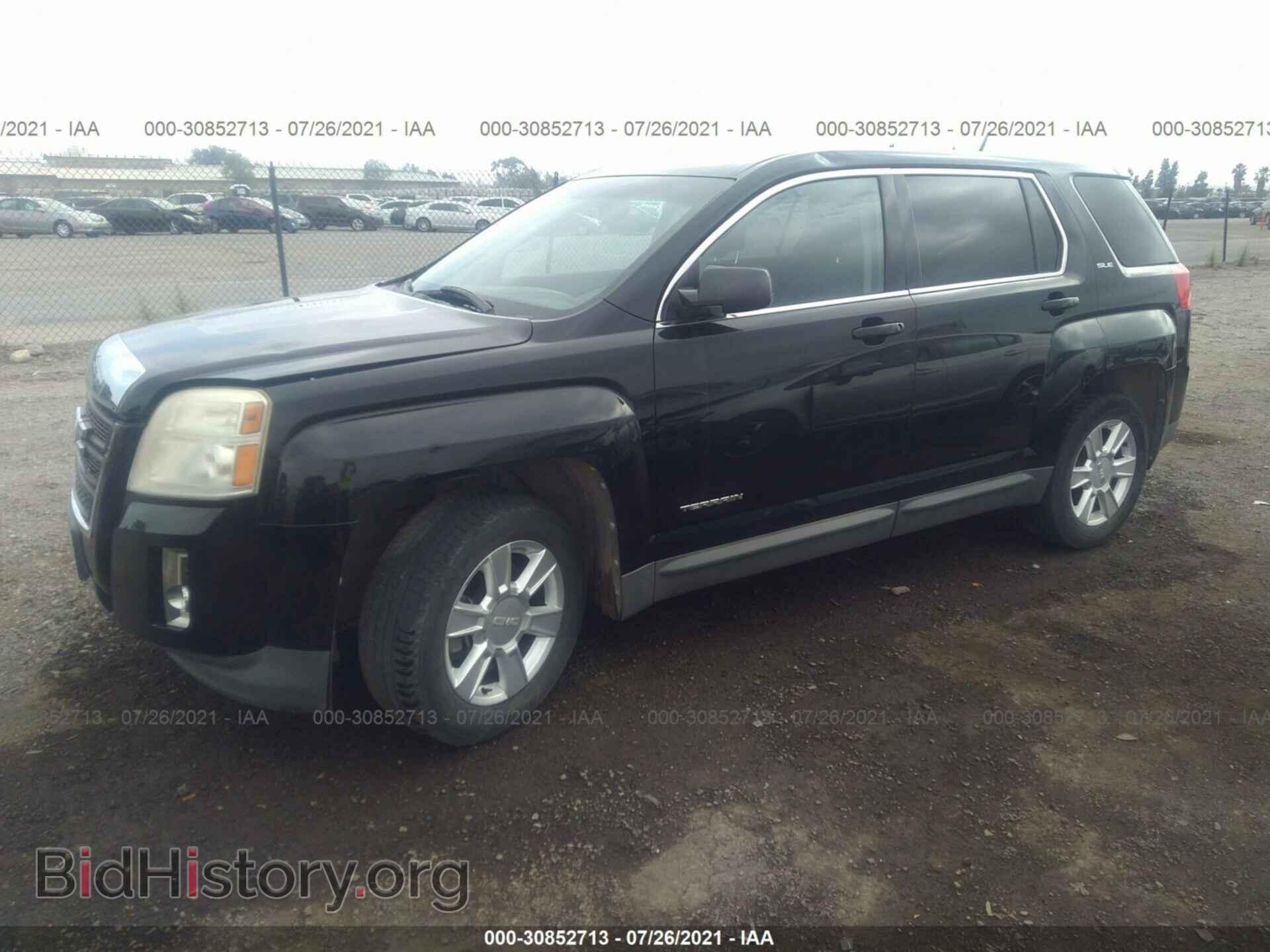 2011 GMC TERRAIN - VIN: 2CTALMEC4B6314996 - Photo 2