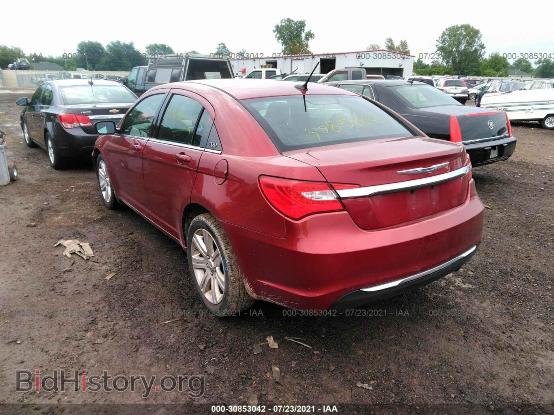 2013 CHRYSLER 200 - VIN: 1C3CCBAB3DN670185 - Фото 3