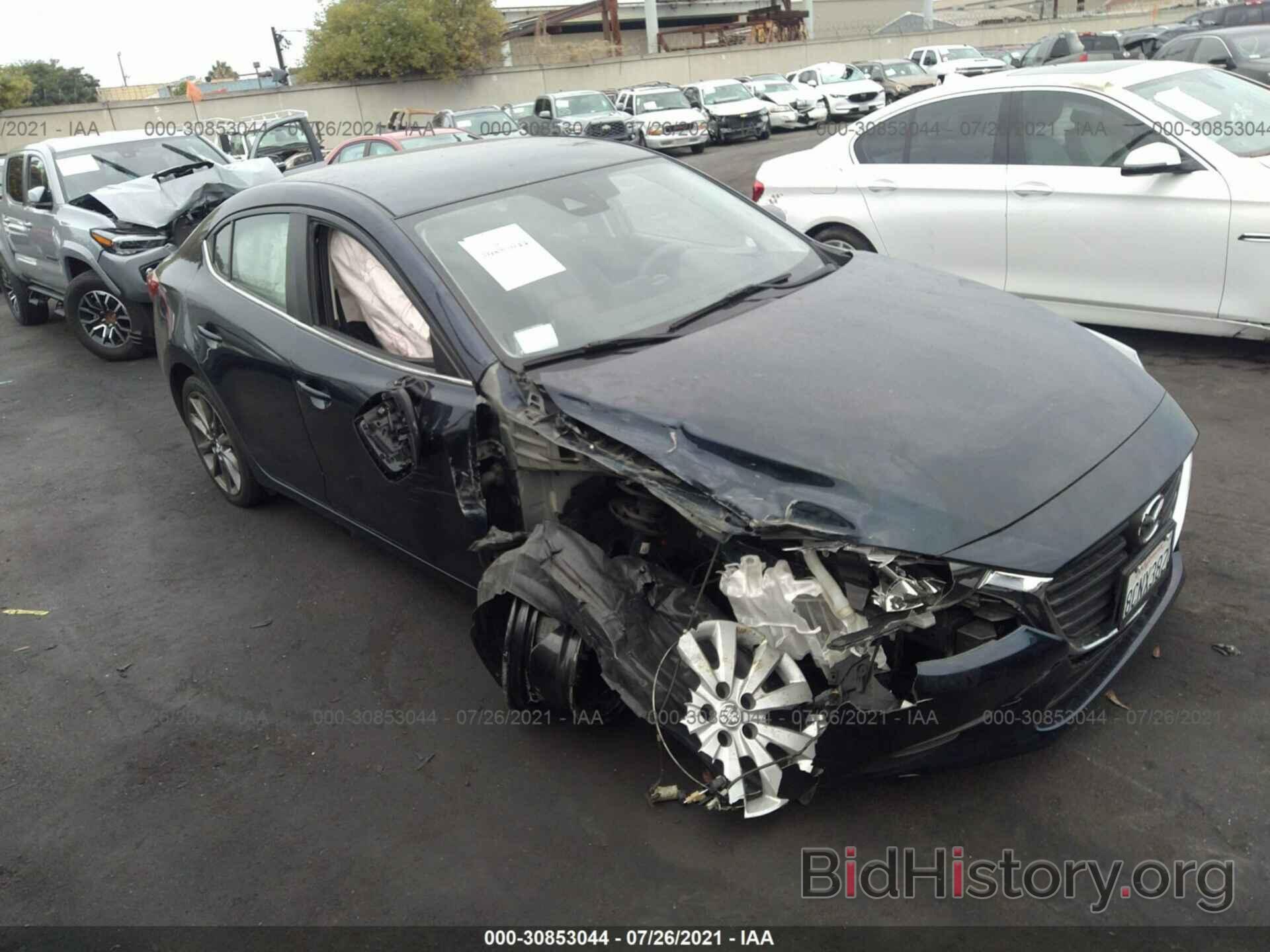 Photo 3MZBN1V30JM174620 - MAZDA MAZDA3 4-DOOR 2018