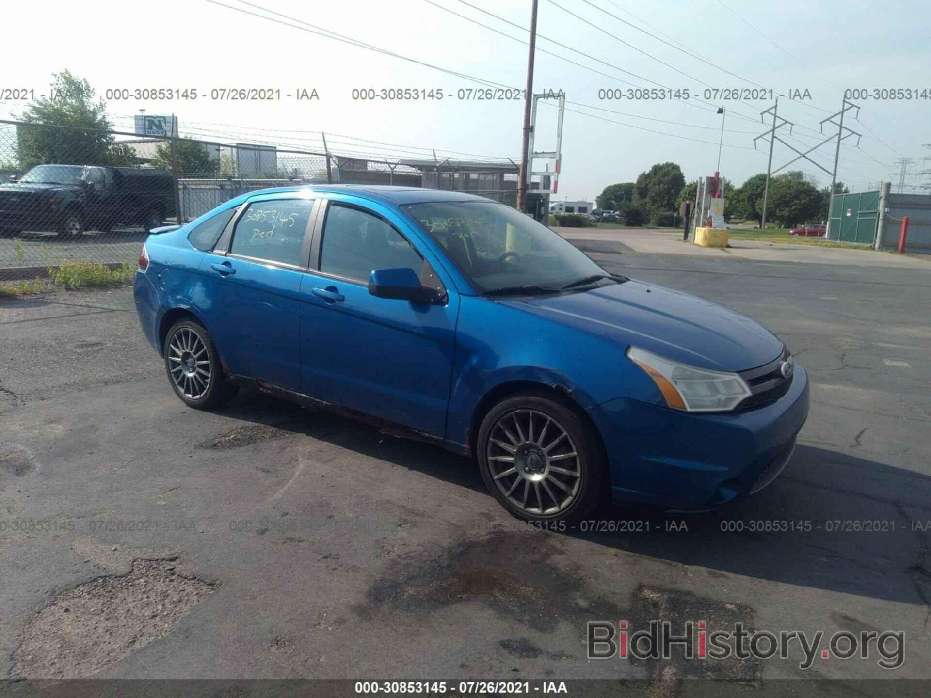 Photo 1FAHP3GN1AW291663 - FORD FOCUS 2010