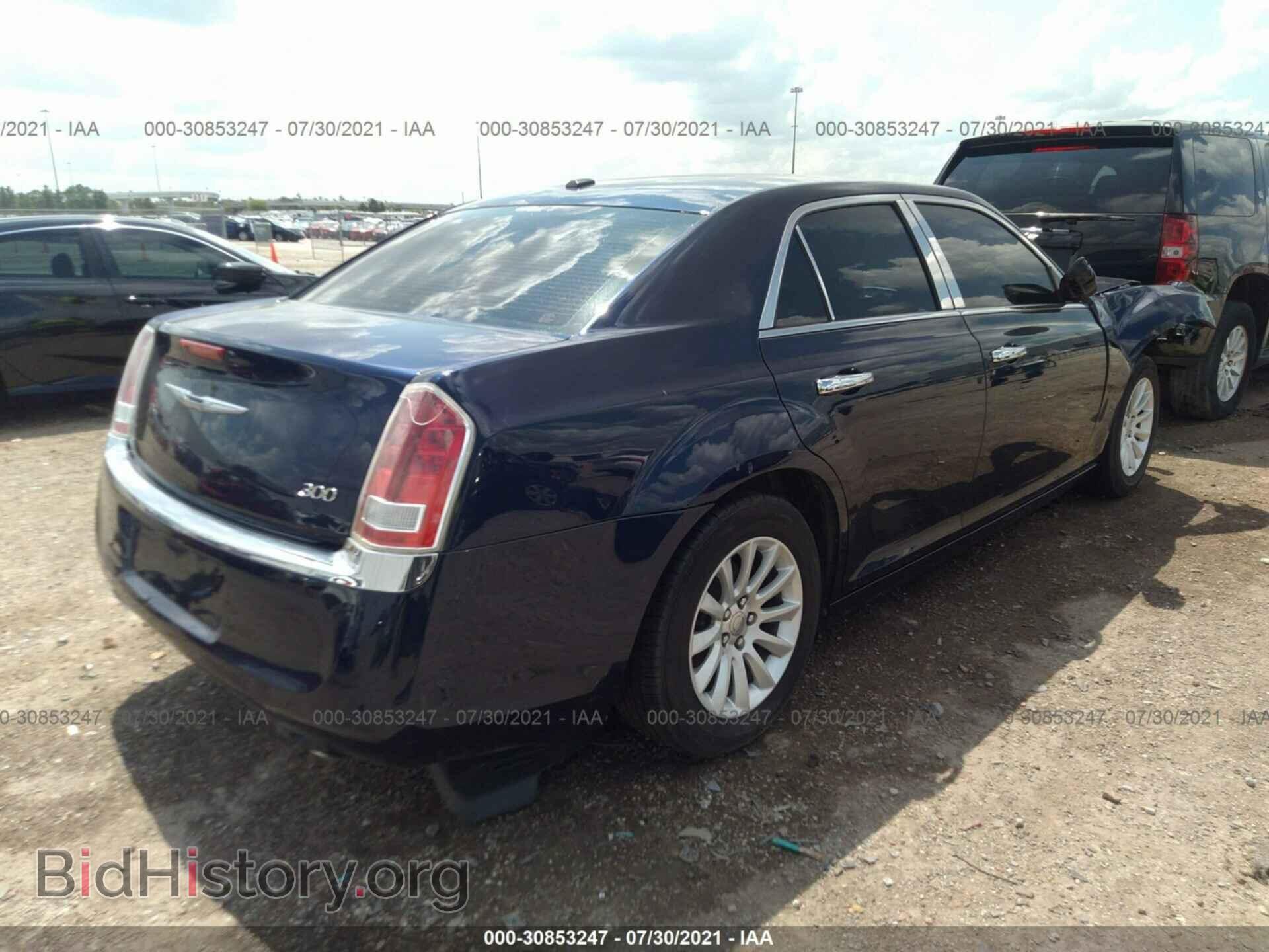 2014 CHRYSLER 300 - VIN: 2C3CCAAG2EH232693 - Фото 4