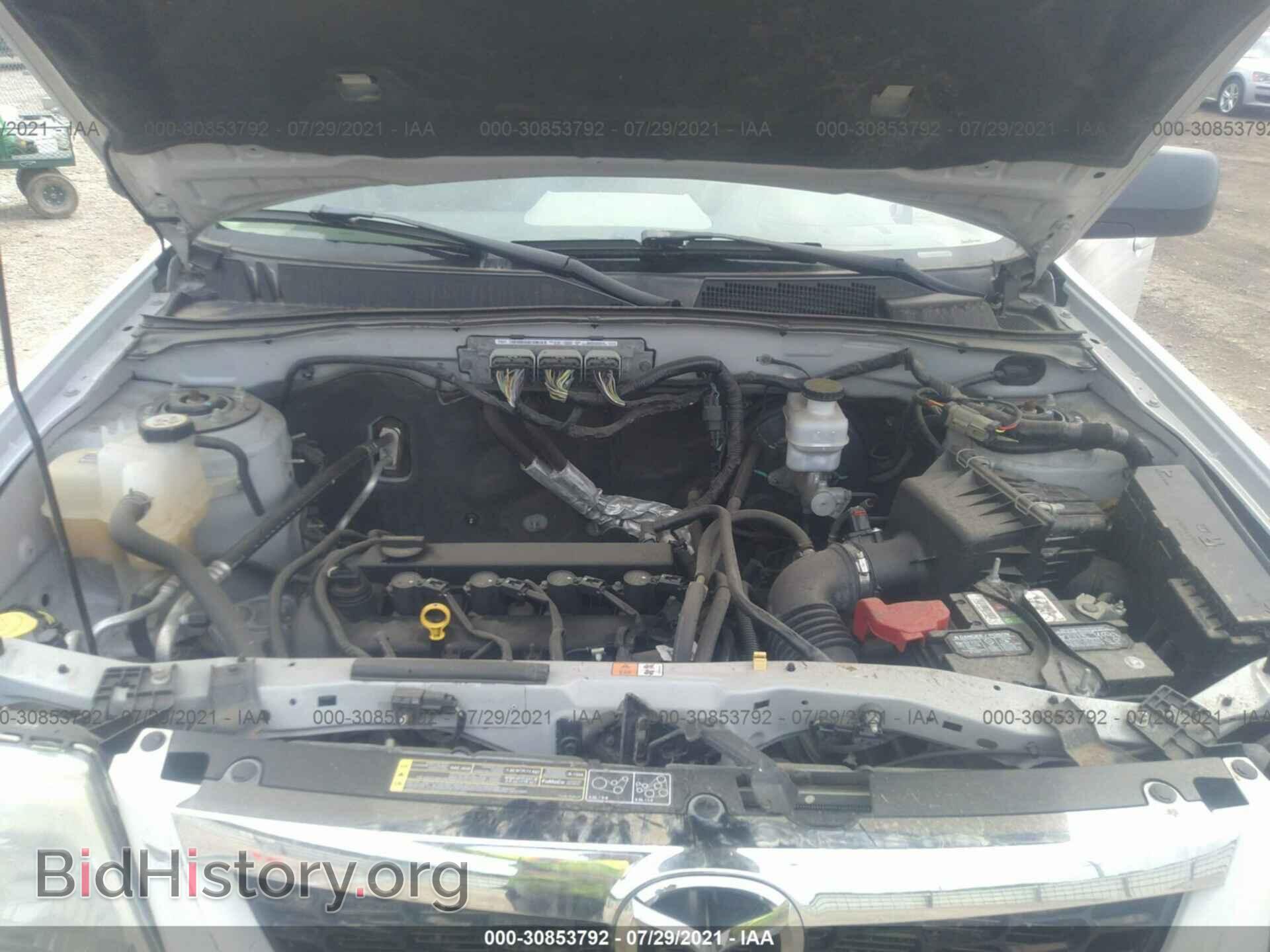 2011 MAZDA TRIBUTE - VIN: 4F2CY9C75BKM04552 - Фото 10