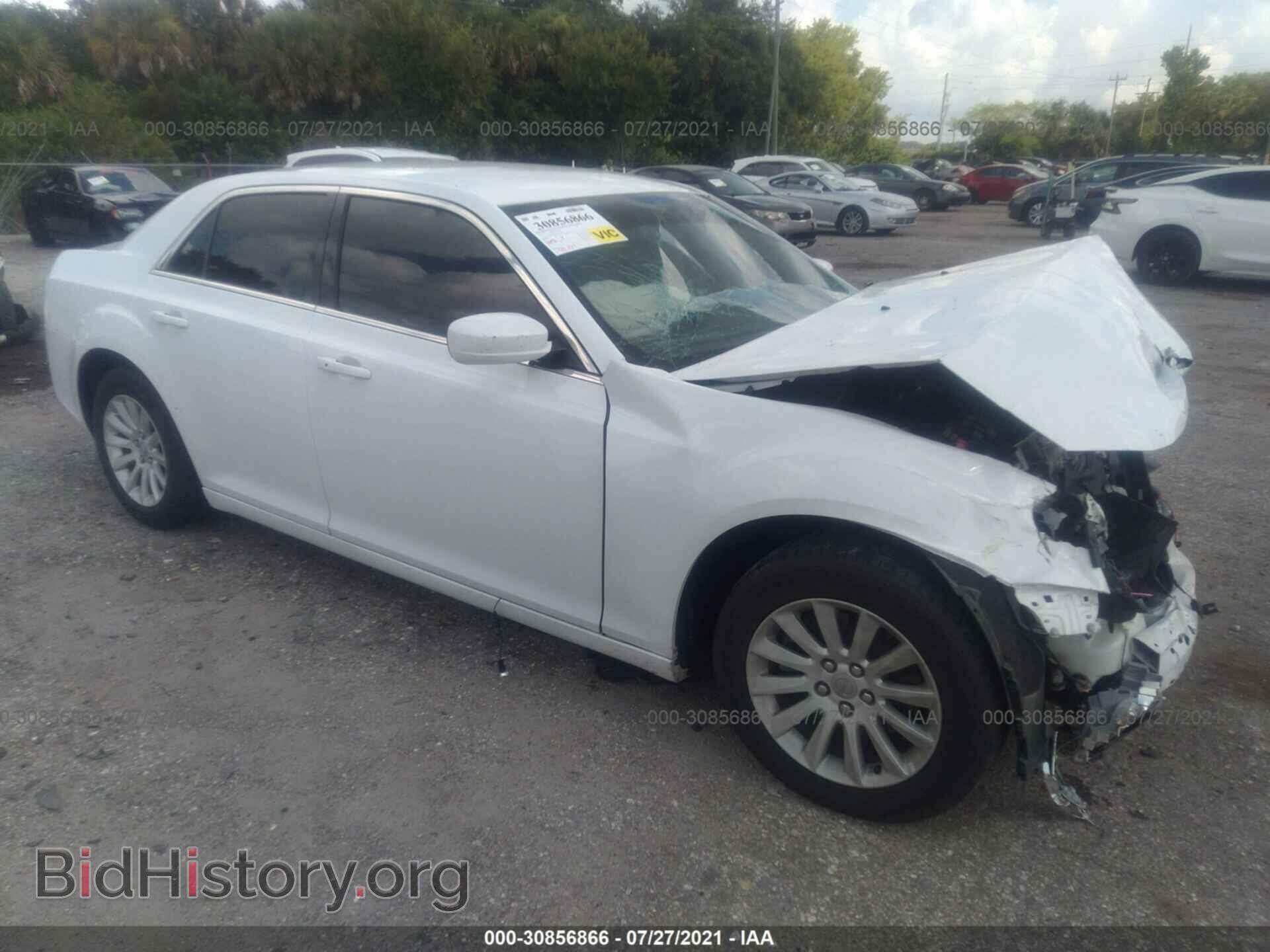Фотография 2C3CCAAG3EH379928 - CHRYSLER 300 2014