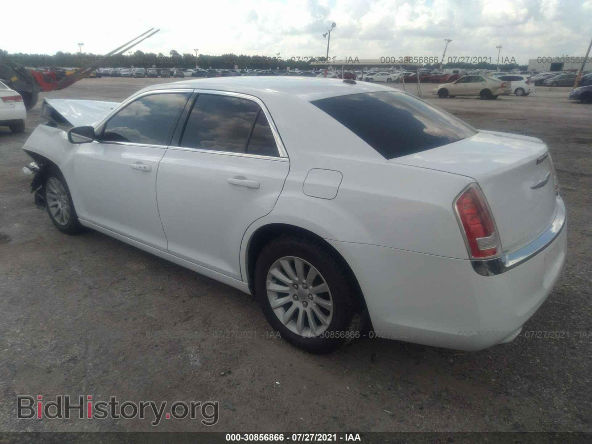 2014 CHRYSLER 300 - VIN: 2C3CCAAG3EH379928 - Фото 3