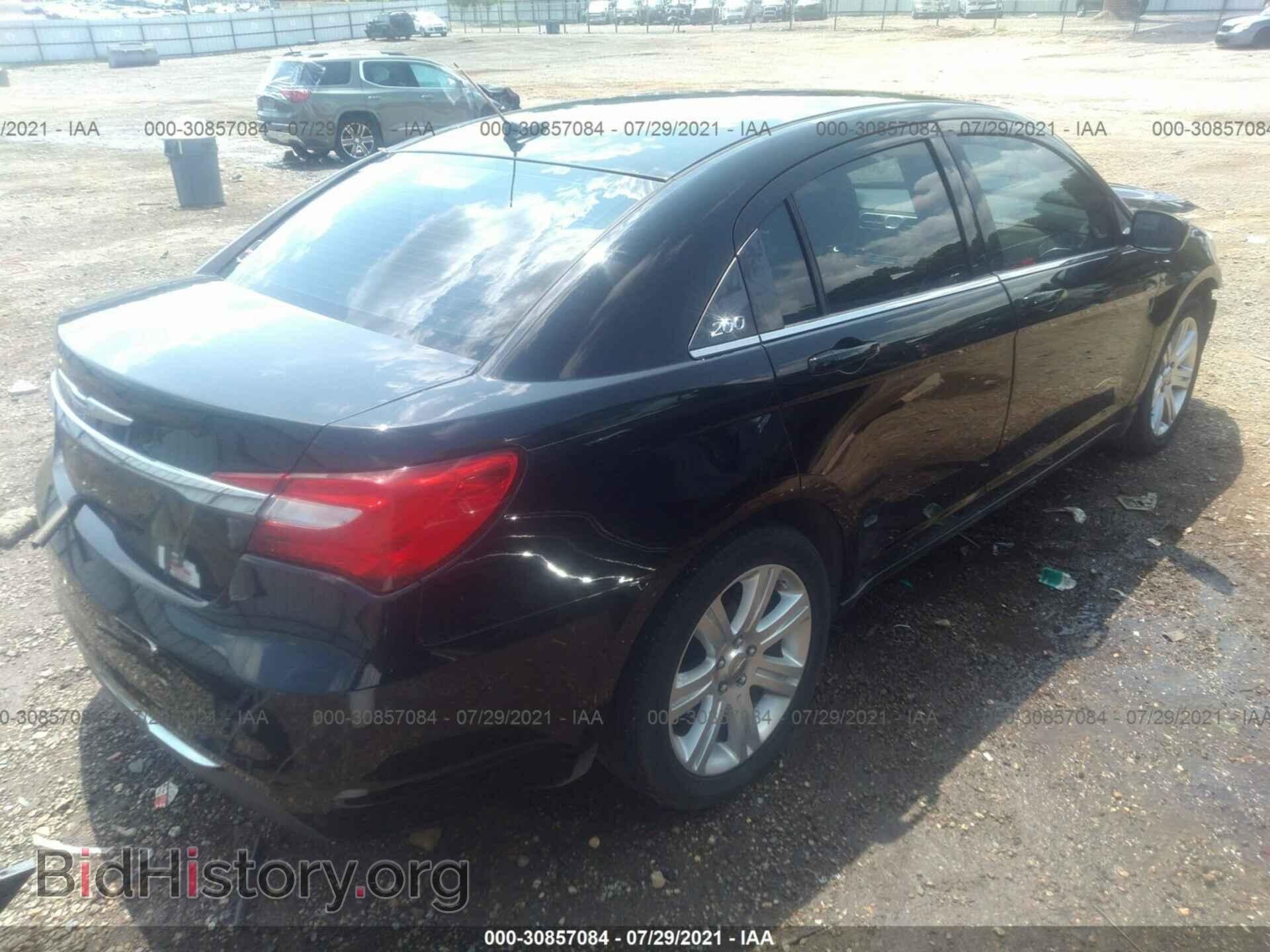 2013 CHRYSLER 200 - VIN: 1C3CCBBB5DN587923 - Фото 4