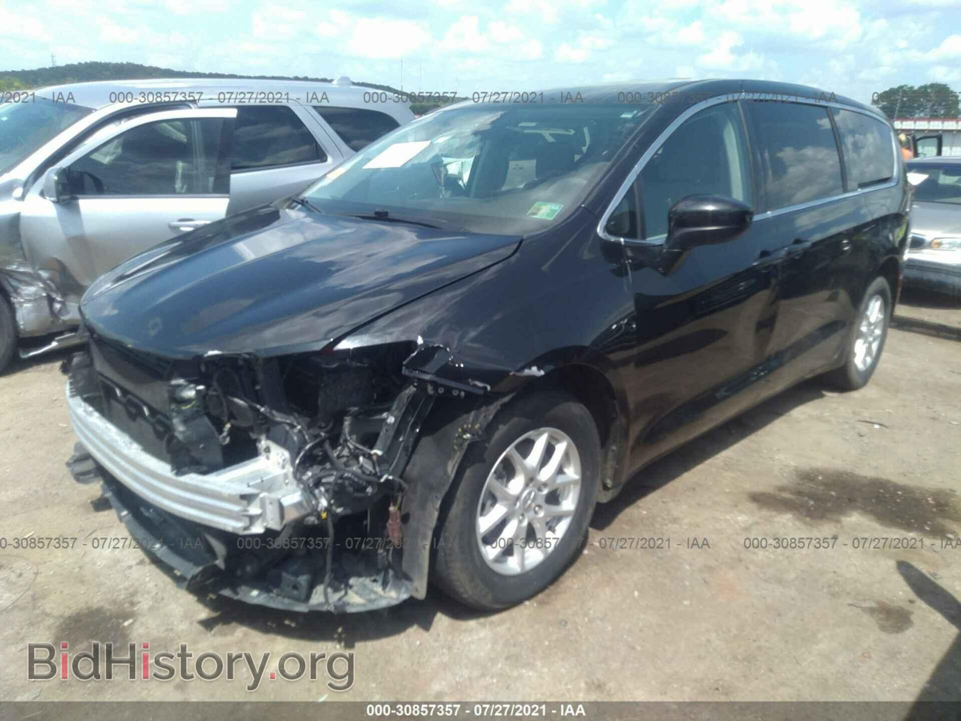 2017 CHRYSLER PACIFICA - VIN: 2C4RC1DG1HR798022 - Photo 2
