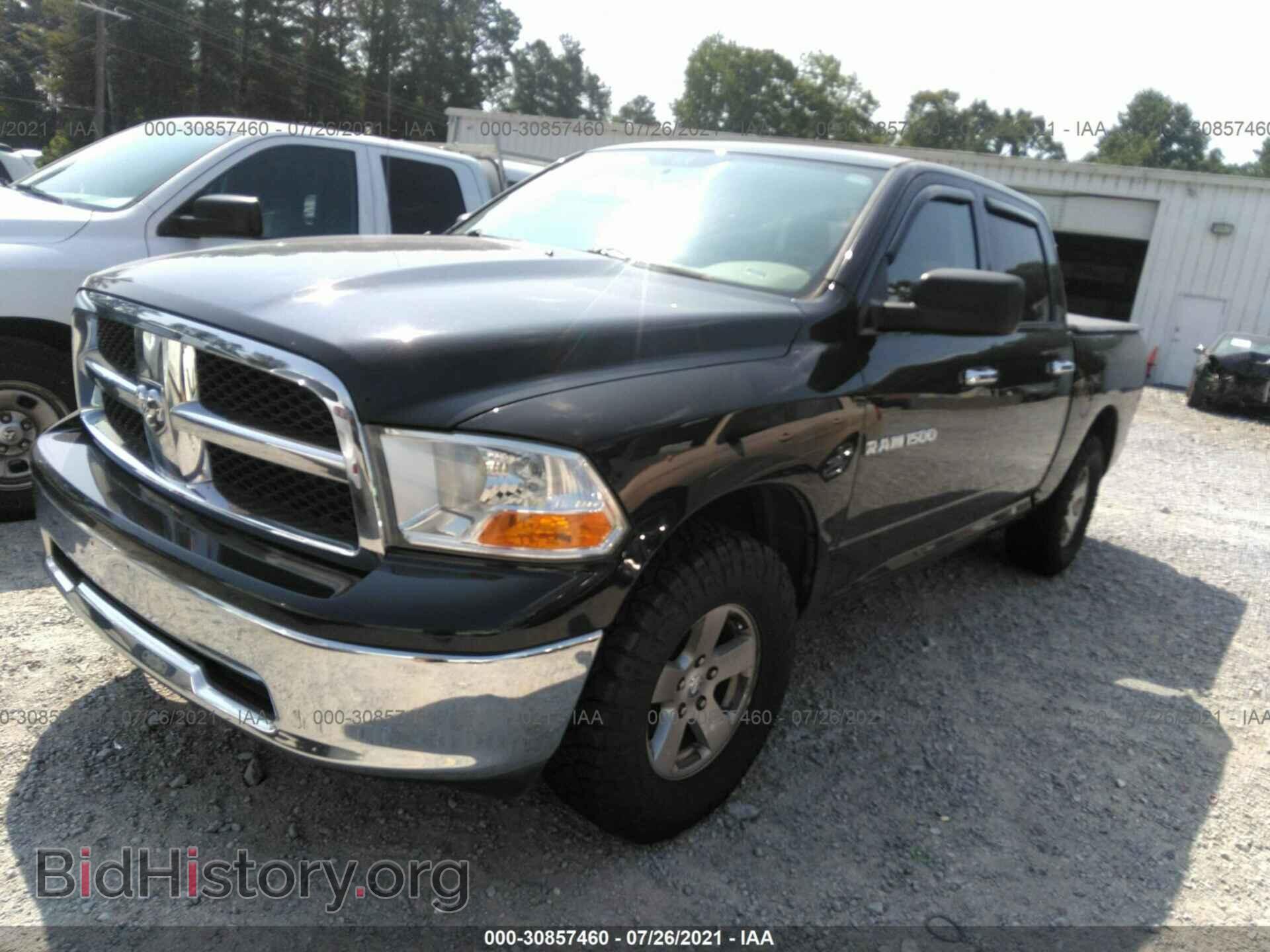 2011 RAM 1500 - VIN: 1D7RB1CP0BS582081 - Фото 2