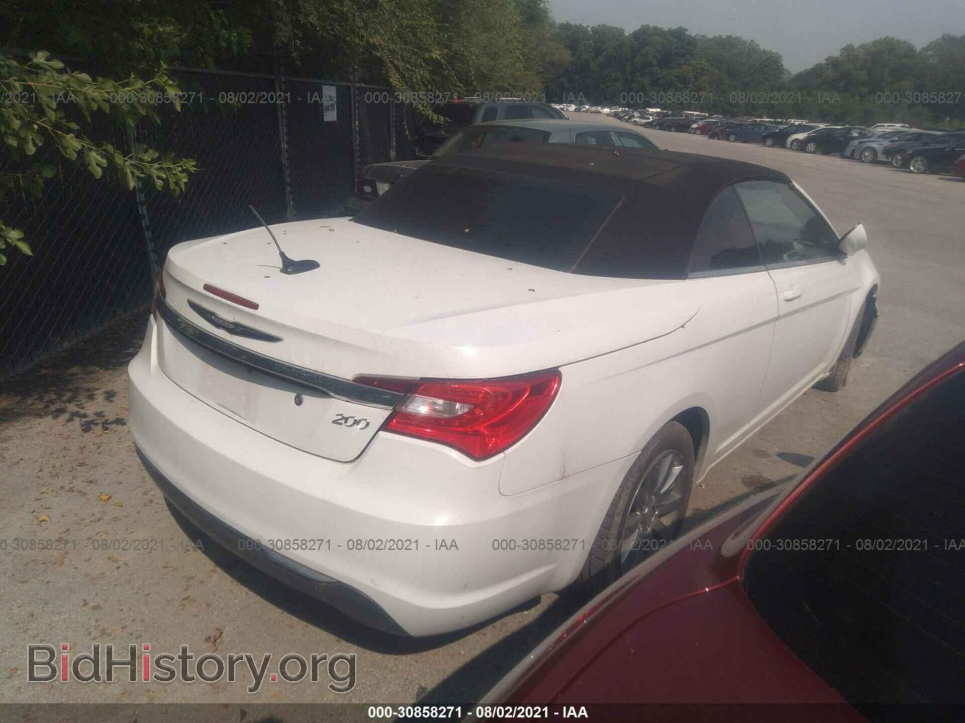 2012 CHRYSLER 200 - VIN: 1C3BCBEB3CN155661 - Фото 4
