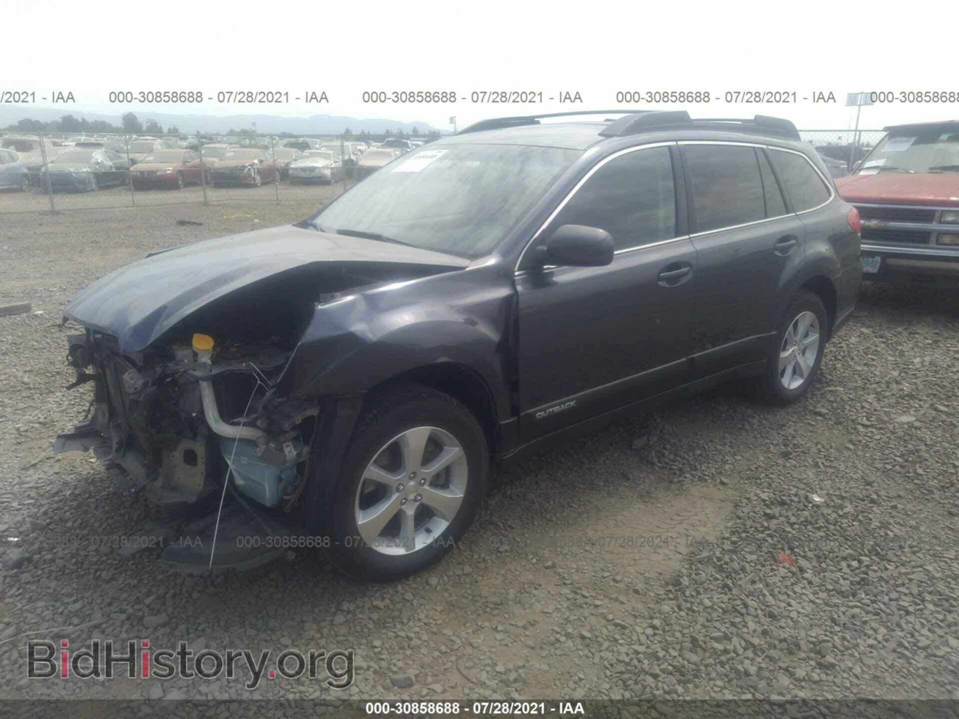2014 SUBARU OUTBACK - VIN: 4S4BRDMC0E2225097 - Фото 2