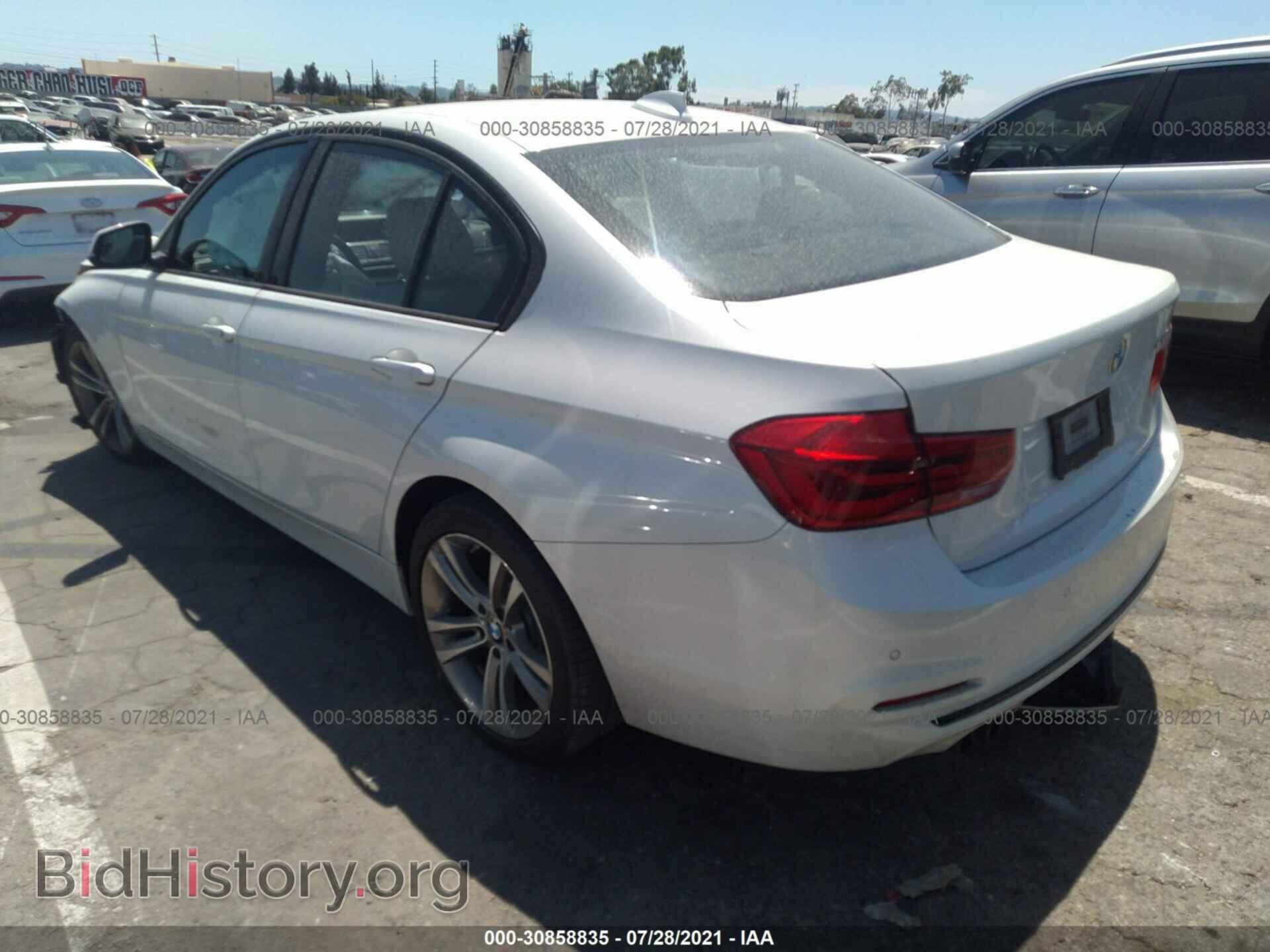 2016 BMW 3 SERIES - VIN: WBA8E9G52GNT86733 - Фото 3