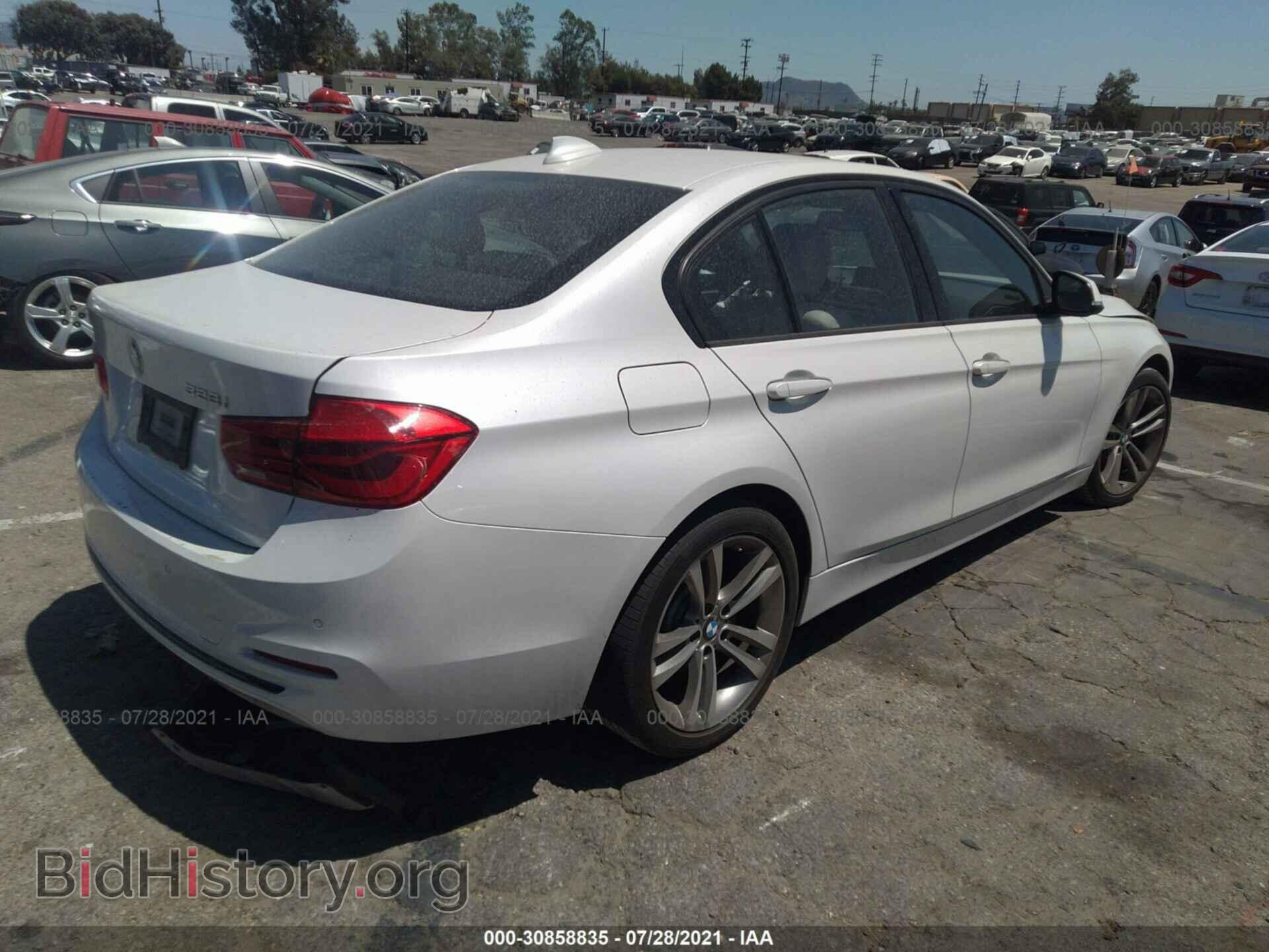 2016 BMW 3 SERIES - VIN: WBA8E9G52GNT86733 - Фото 4