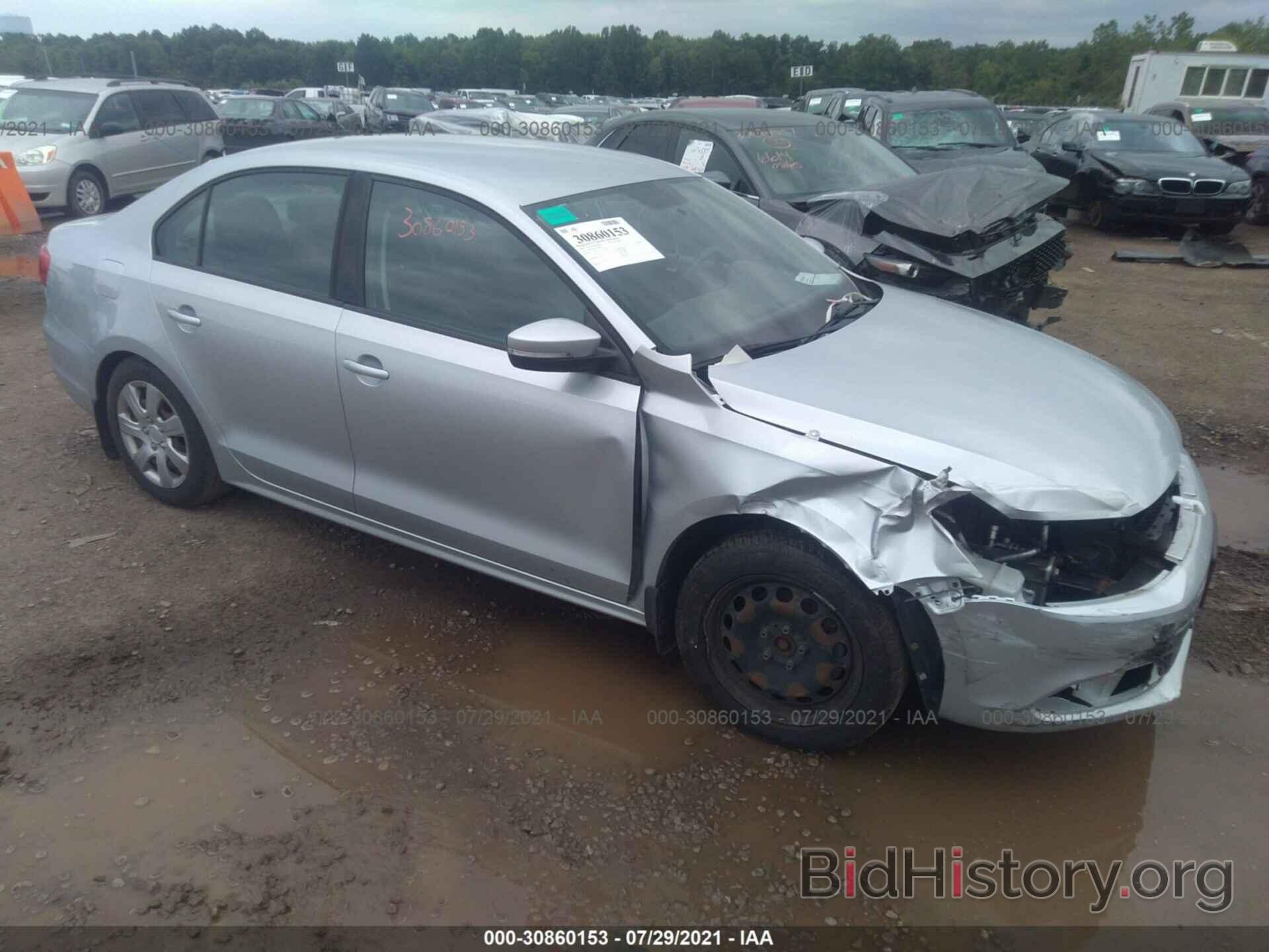 Photo 3VWB17AJ2EM440518 - VOLKSWAGEN JETTA SEDAN 2014