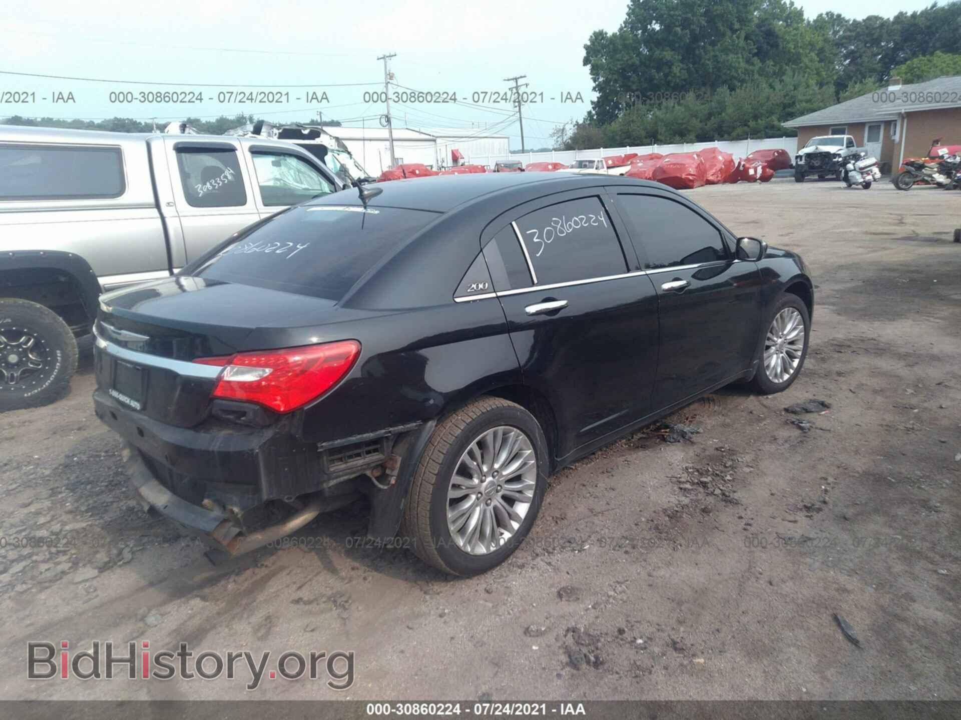 2011 CHRYSLER 200 - VIN: 1C3BC2FB4BN604827 - Фото 4