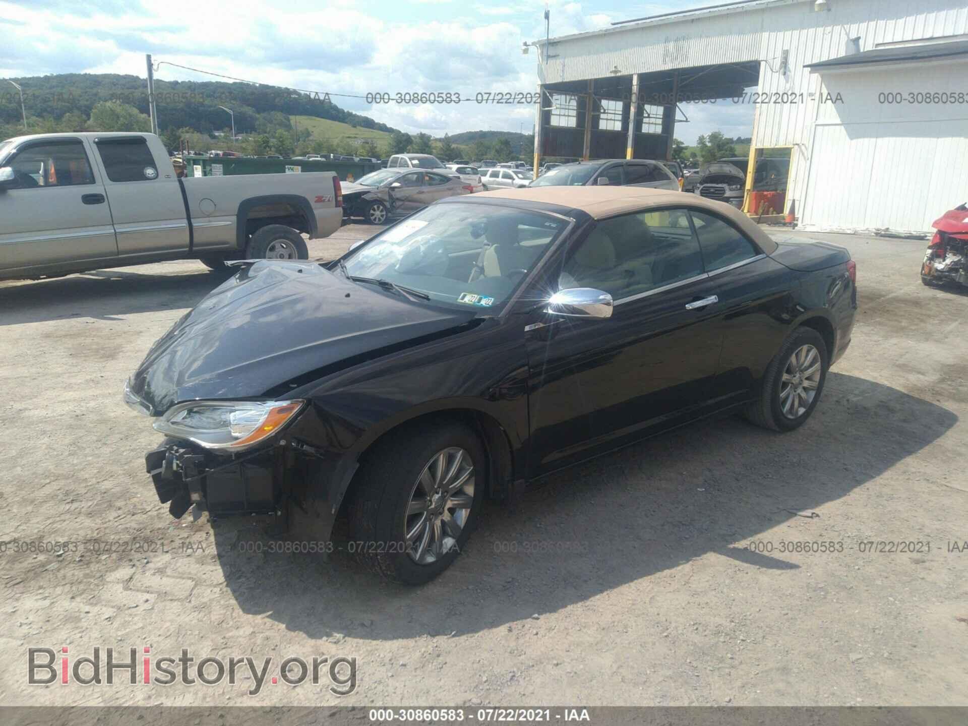2013 CHRYSLER 200 - VIN: 1C3BCBEB7DN532946 - Photo 2