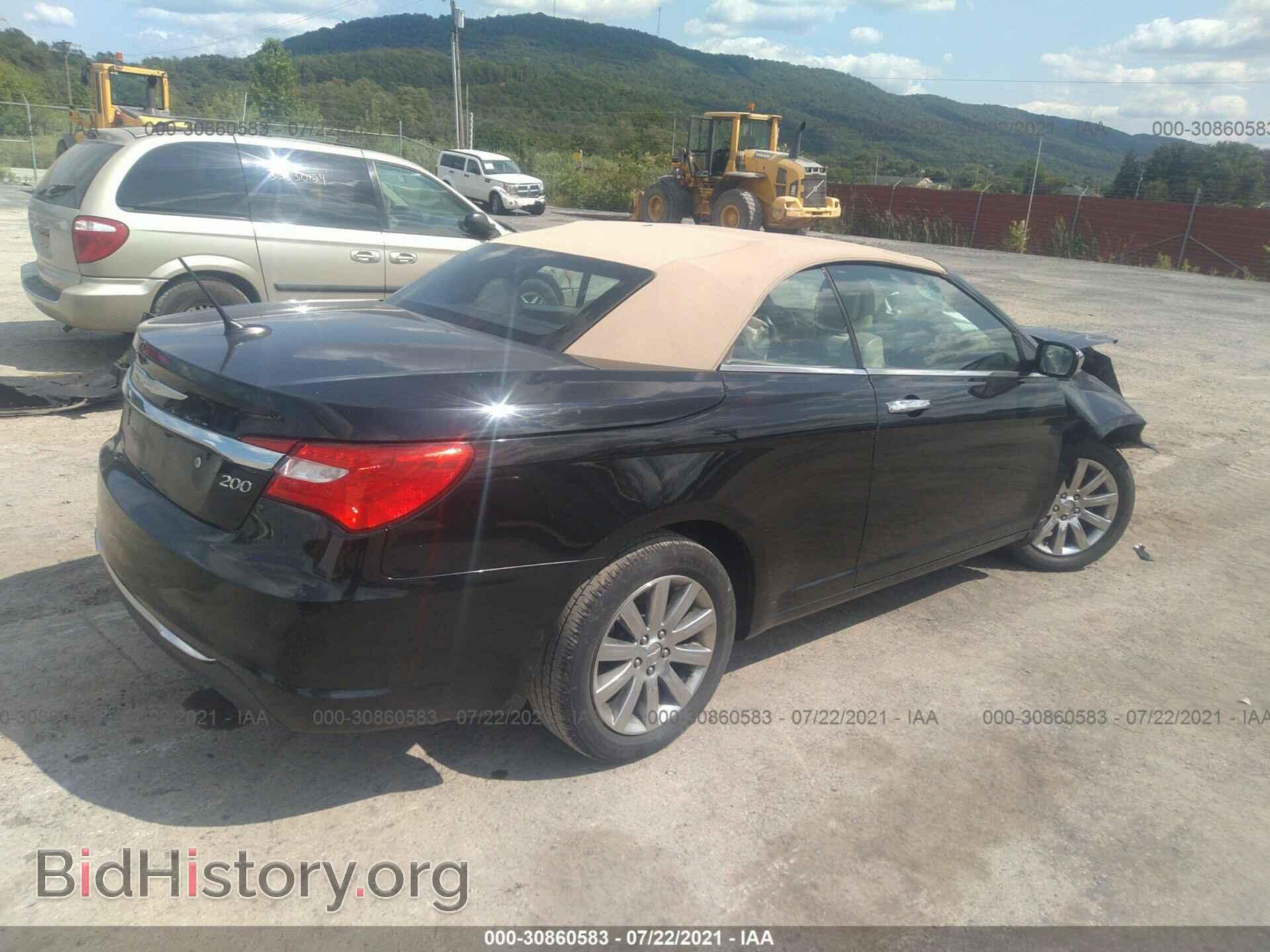 2013 CHRYSLER 200 - VIN: 1C3BCBEB7DN532946 - Photo 4