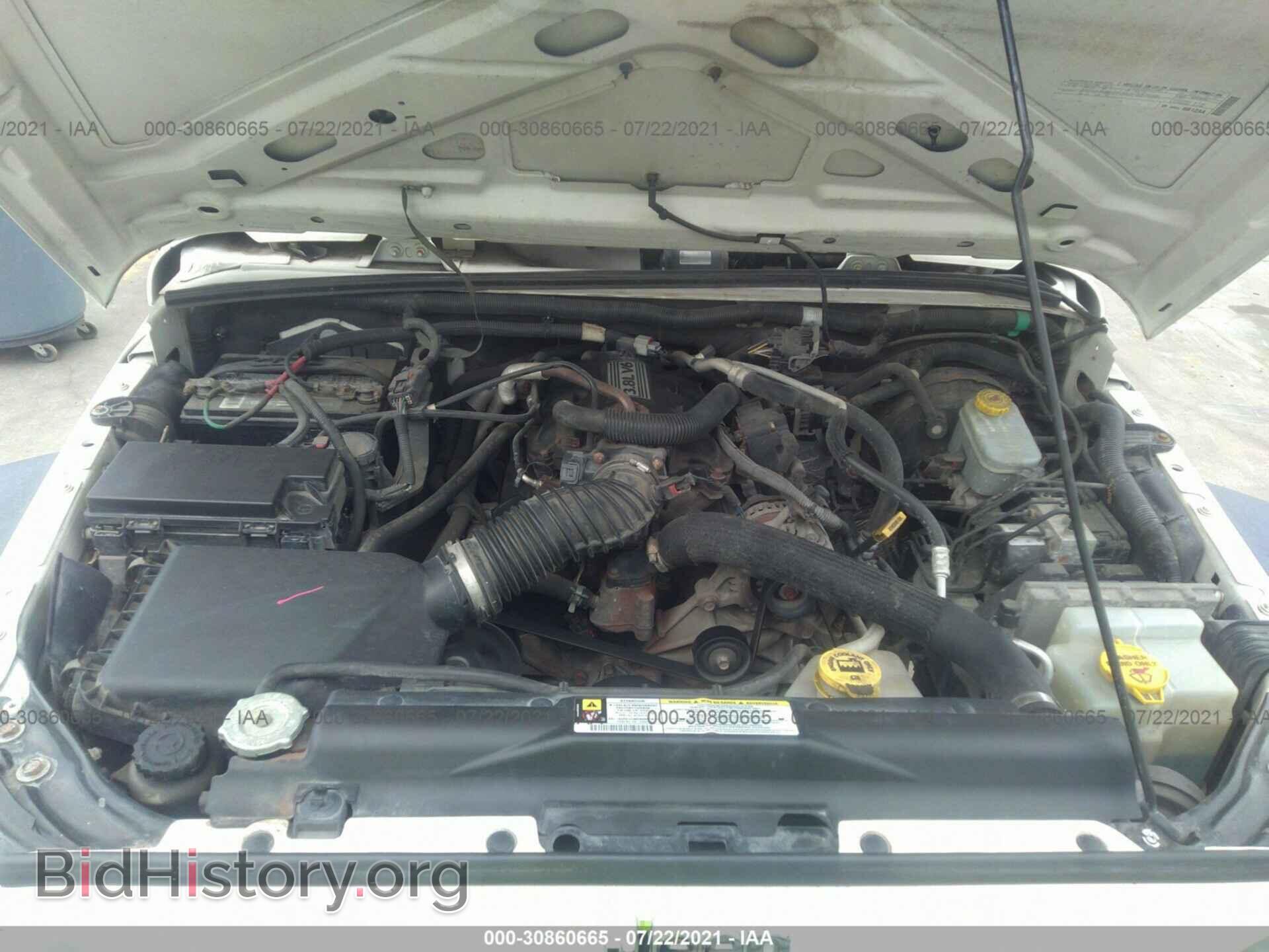 2008 JEEP WRANGLER - VIN: 1J4FA24168L626615 - Фото 10