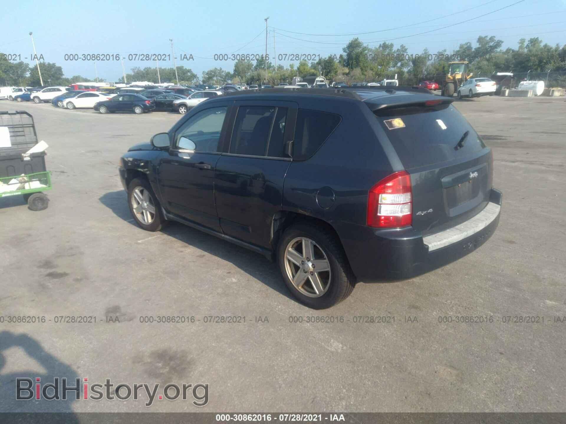 2007 JEEP COMPASS - VIN: 1J8FF47W87D241004 - Фото 3