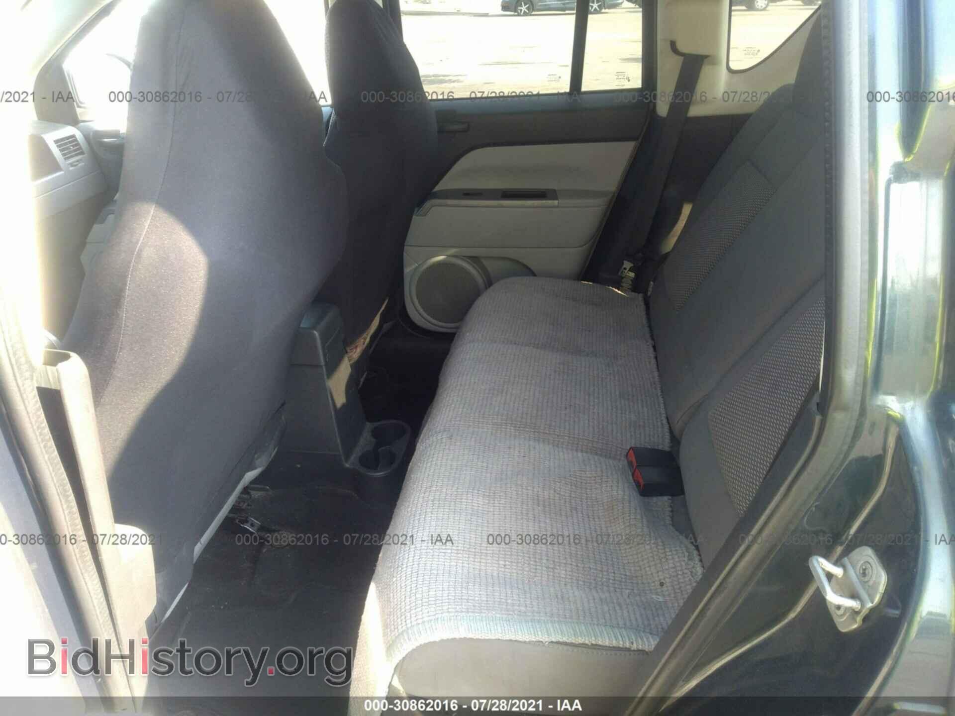 2007 JEEP COMPASS - VIN: 1J8FF47W87D241004 - Фото 8