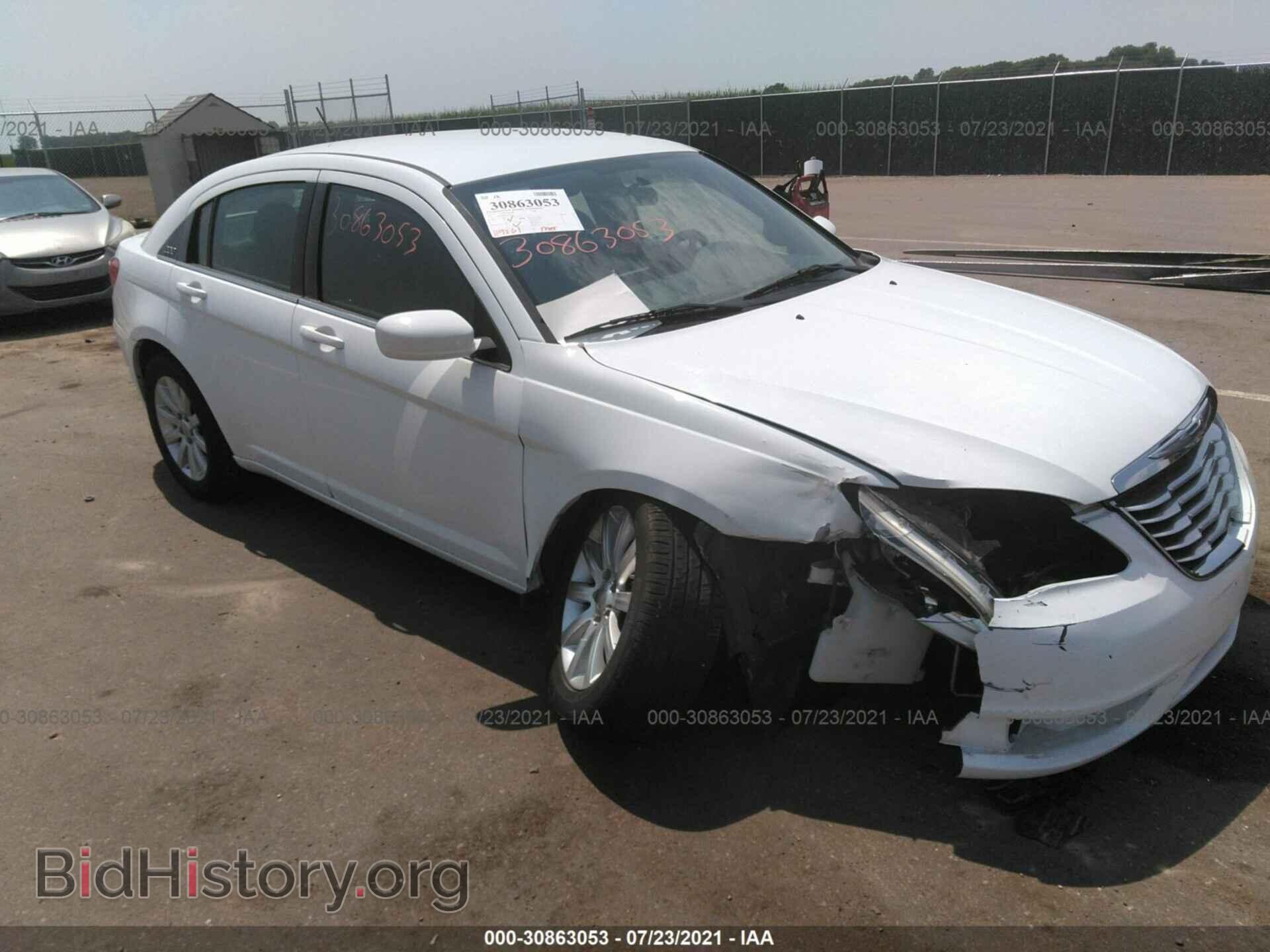 Photo 1C3CCBBB8CN117237 - CHRYSLER 200 2012