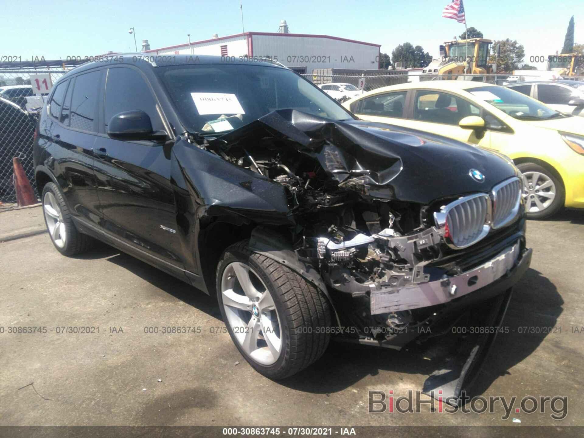 Photo 5UXWX9C57H0T13686 - BMW X3 2017