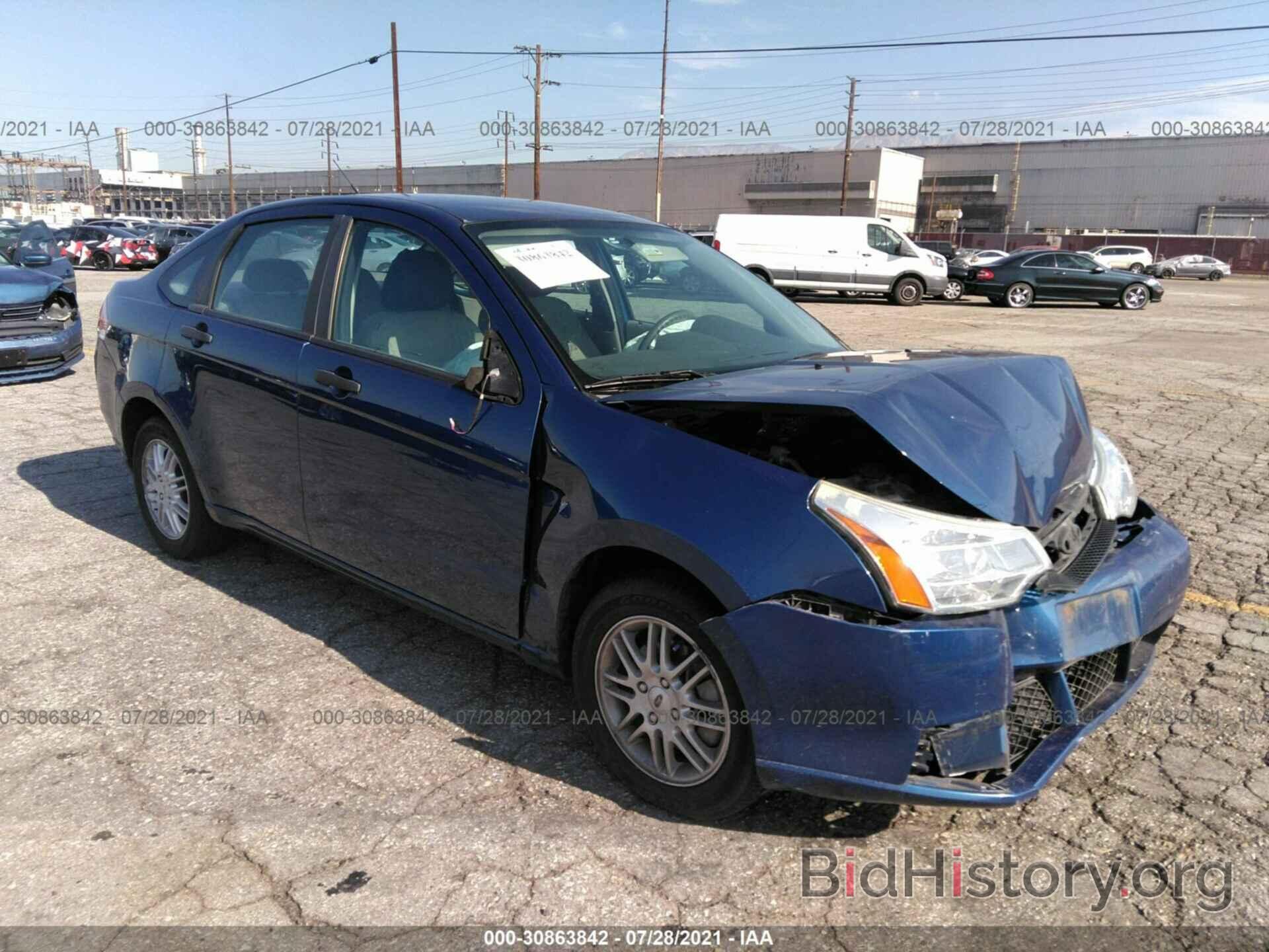 Photo 1FAHP35N89W168201 - FORD FOCUS 2009