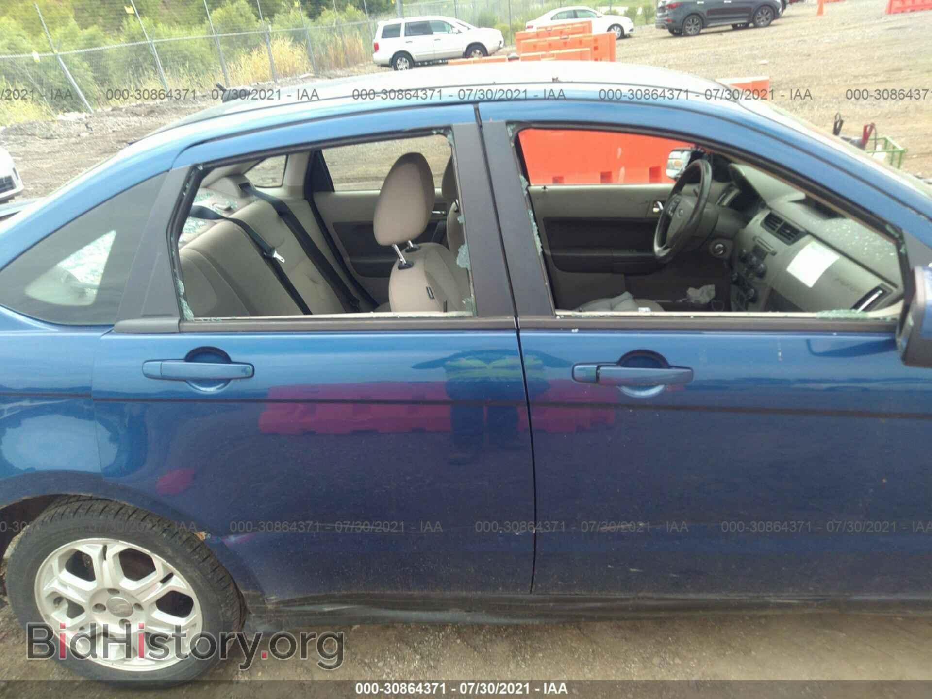 2008 FORD FOCUS - VIN: 1FAHP35NX8W122092 - Фото 6