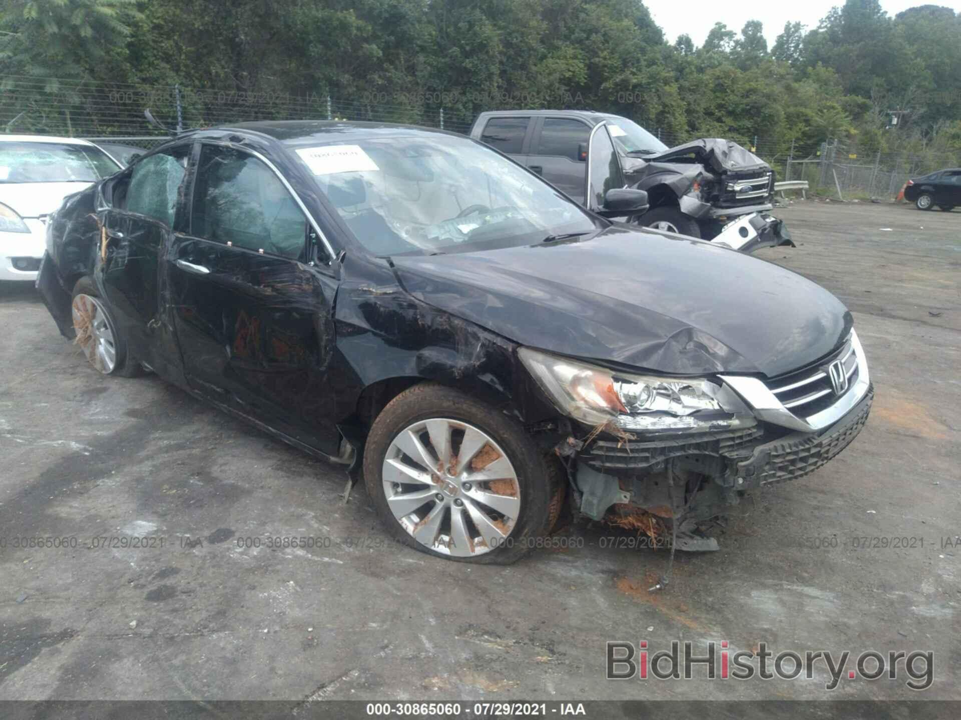 Фотография 1HGCR3F86DA045821 - HONDA ACCORD SDN 2013