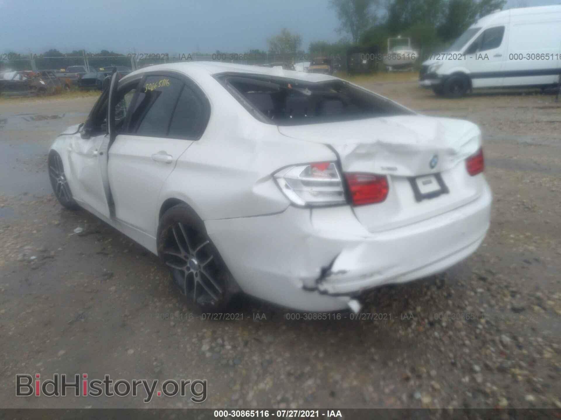 2013 BMW 3 SERIES - VIN: WBA3C3C53DF983138 - Фото 3