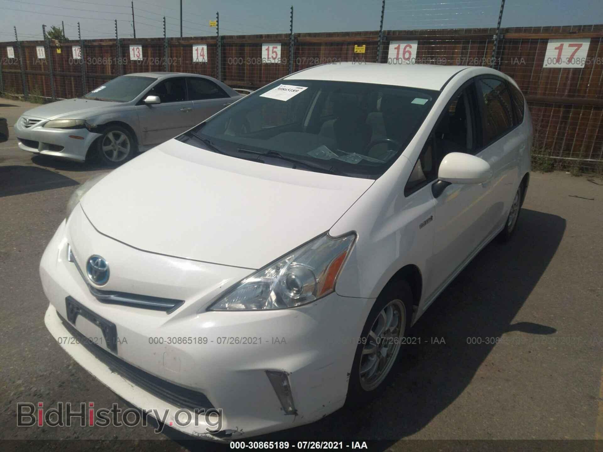 2014 TOYOTA PRIUS V - VIN: JTDZN3EU9E3349864 - Фото 2