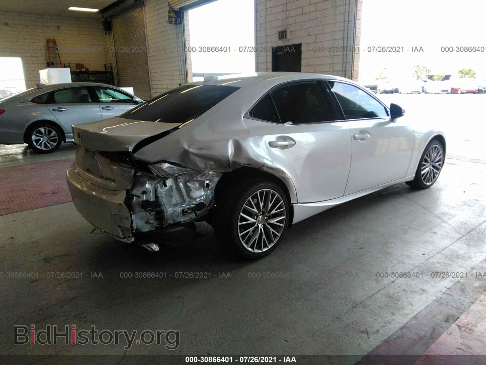 2017 LEXUS IS - VIN: JTHBA1D22H5061631 - Фото 4