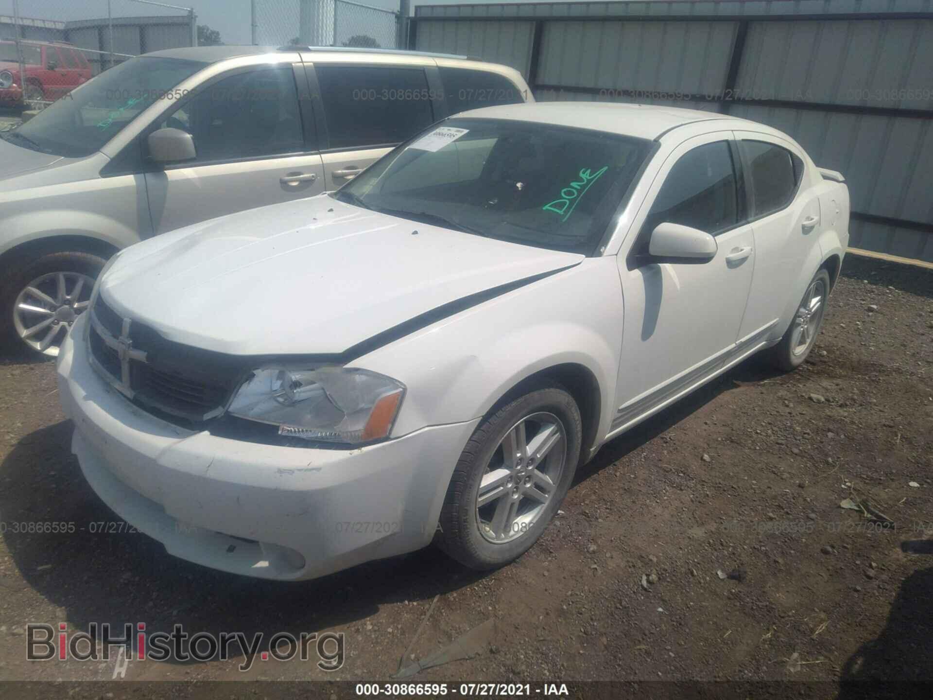 2010 DODGE AVENGER - VIN: 1B3CC5FB8AN145738 - Photo 2