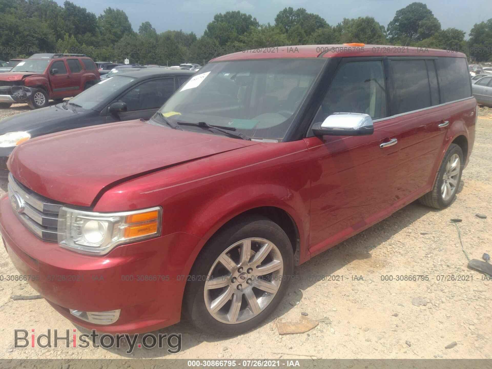 2011 FORD FLEX - VIN: 2FMGK5DC0BBD33886 - Photo 2