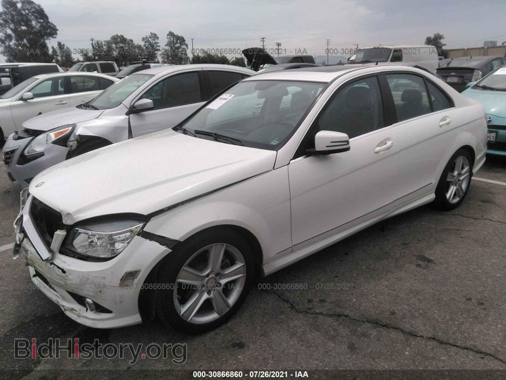 2010 MERCEDES-BENZ C-CLASS - VIN: WDDGF5EB2AR107333 - Фото 2