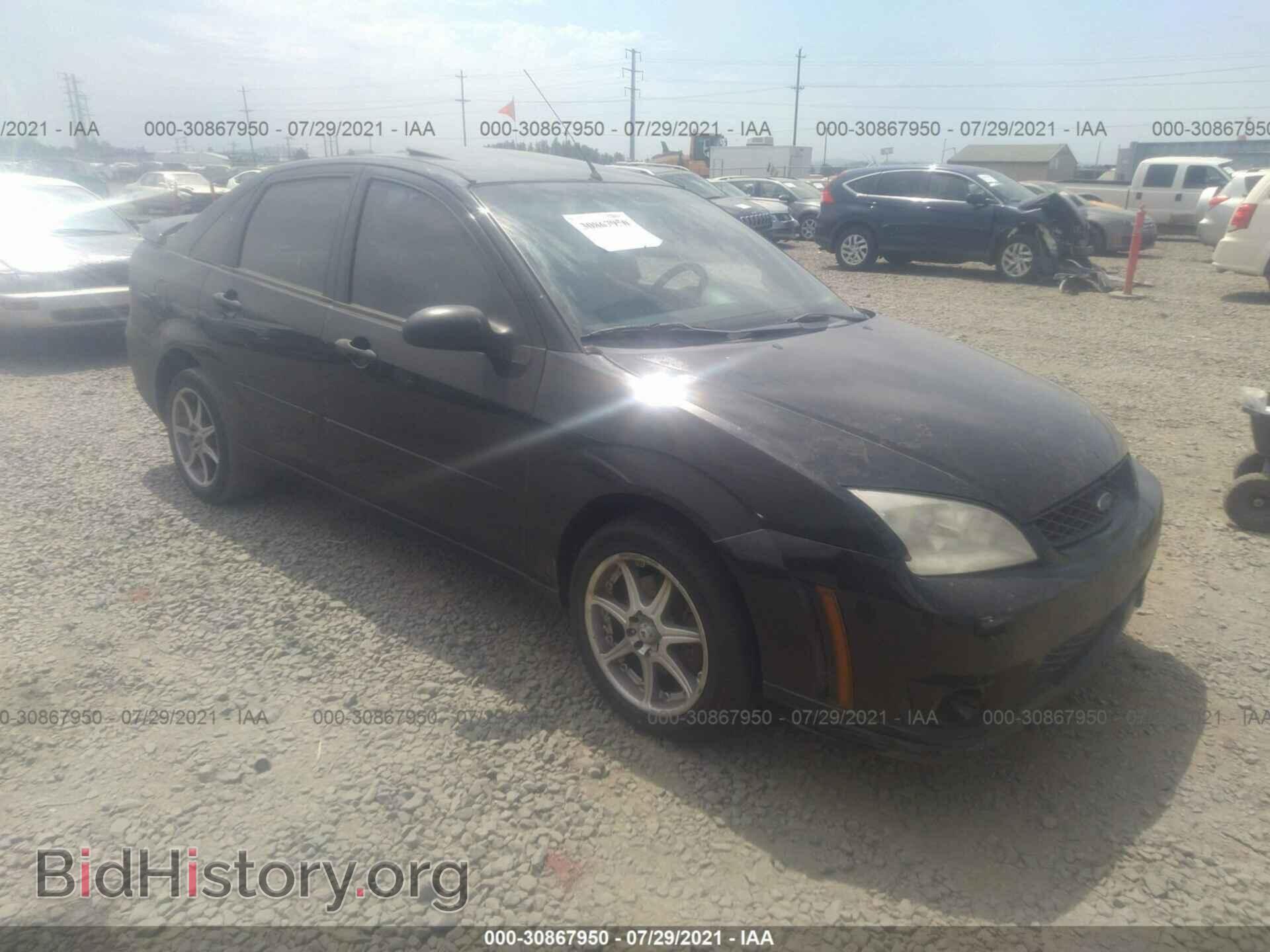 Photo 1FAHP34N46W213681 - FORD FOCUS 2006