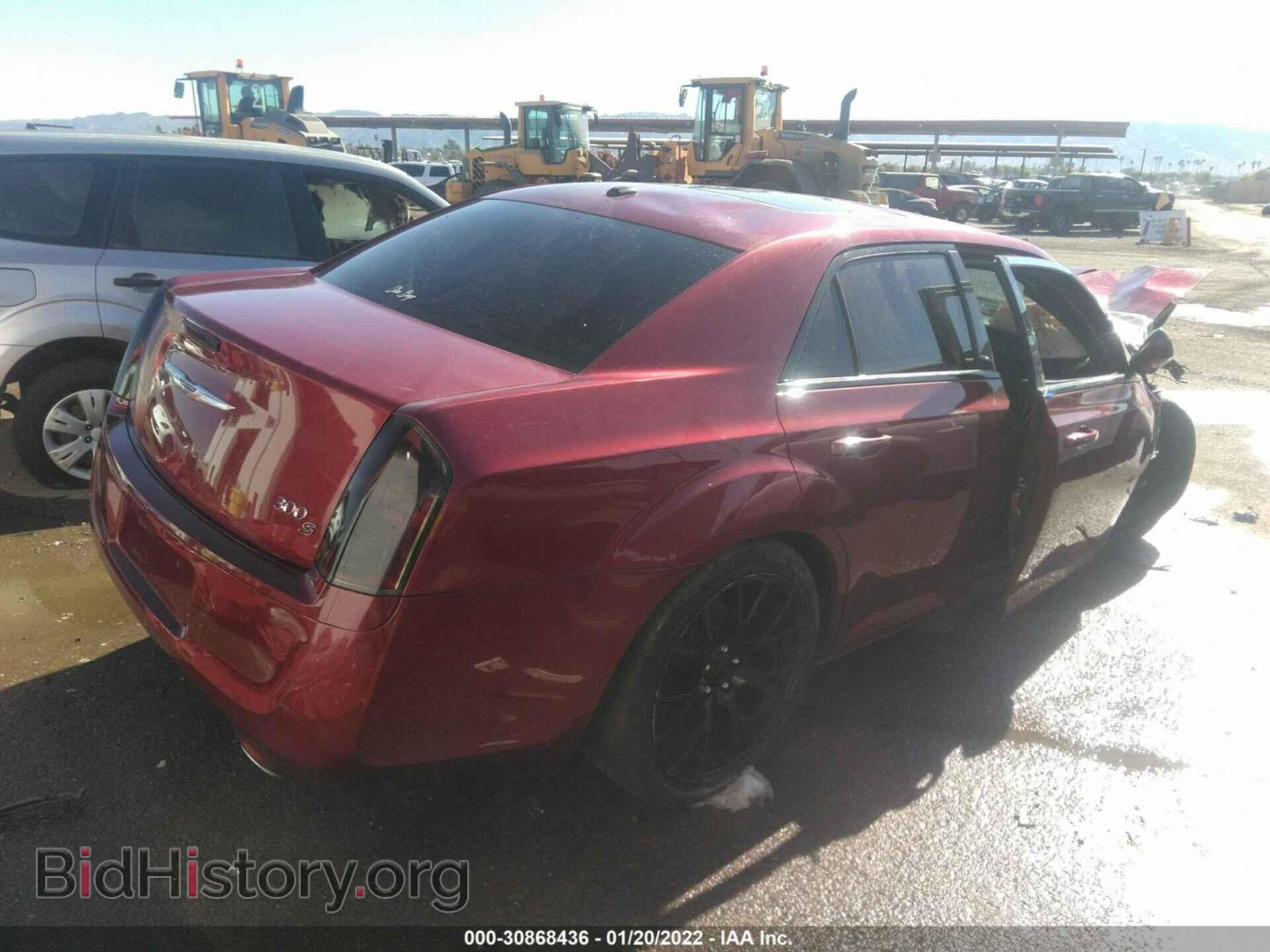 2012 CHRYSLER 300 - VIN: 2C3CCABG9CH313217 - Фото 4