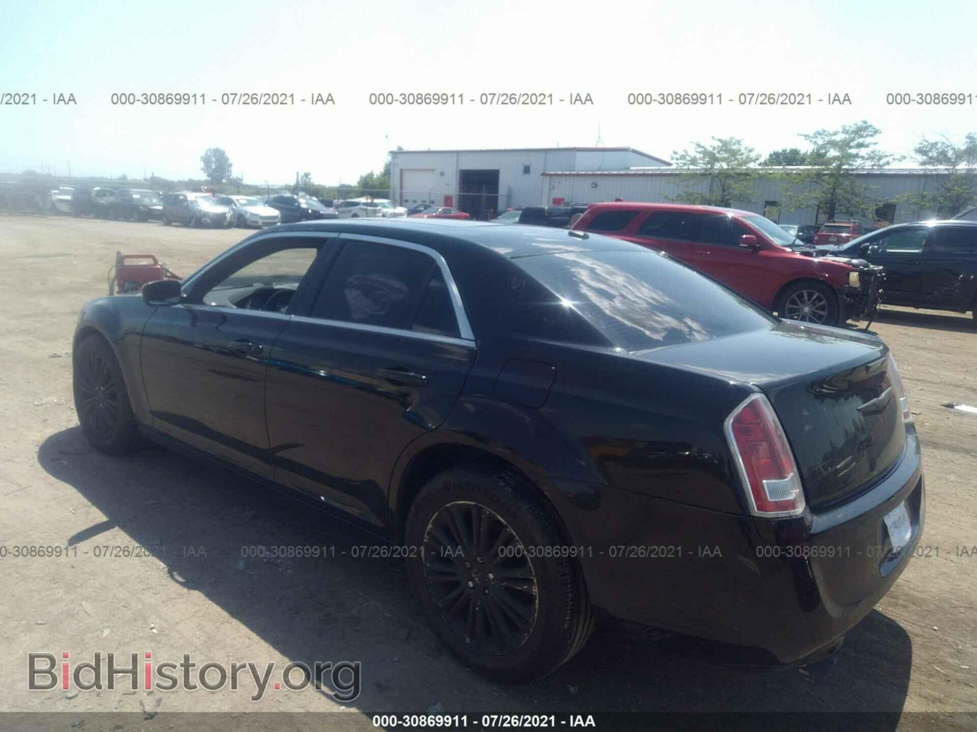 2013 CHRYSLER 300 - VIN: 2C3CCAGT6DH632579 - Фото 3